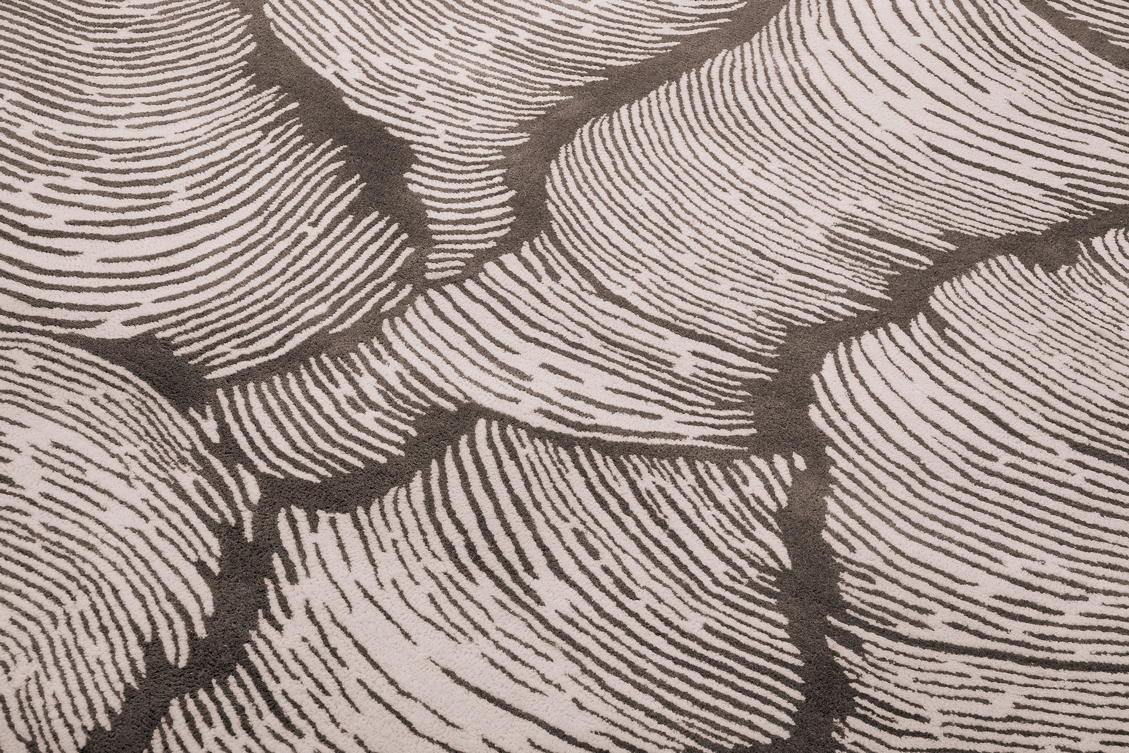 Taupe Round Hand-Woven Rug