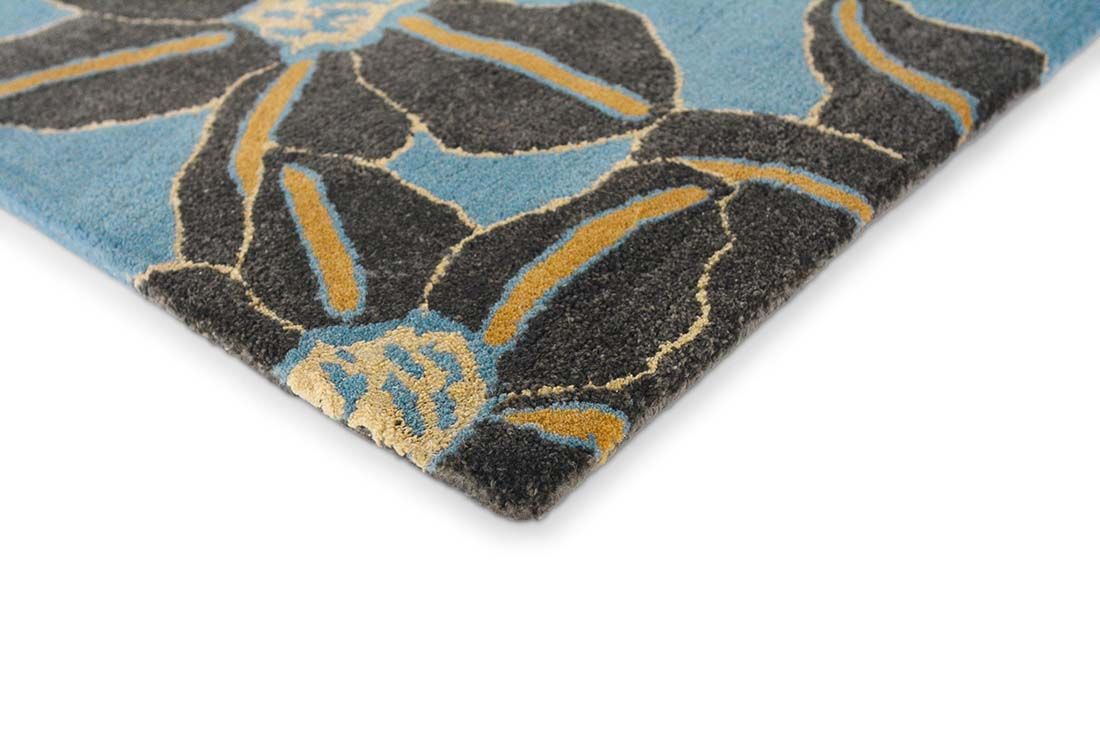 Hand-Woven Light Blue Wool Rug