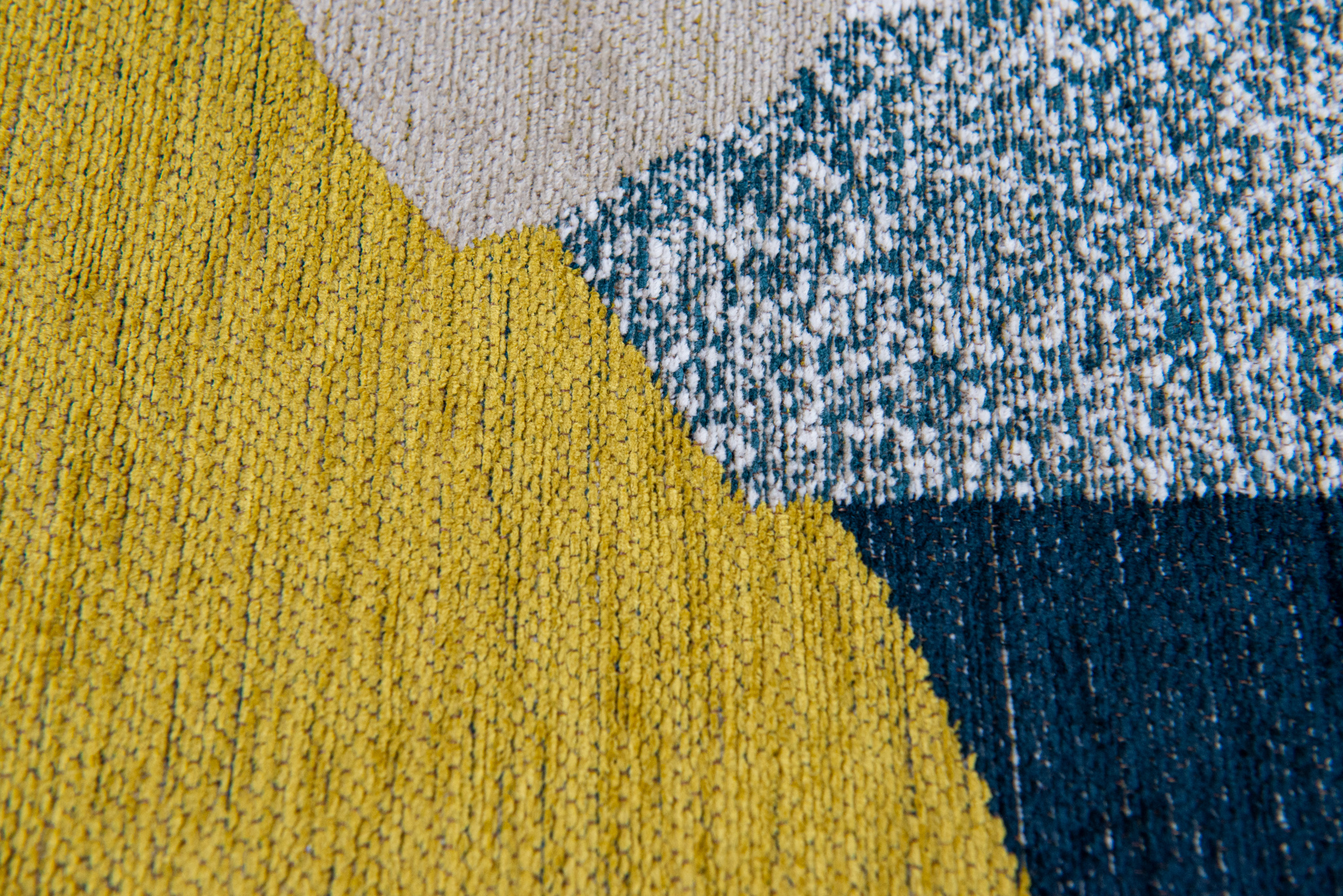 Playful Nature-Inspired Round Rug | Size: Ø 240 cm