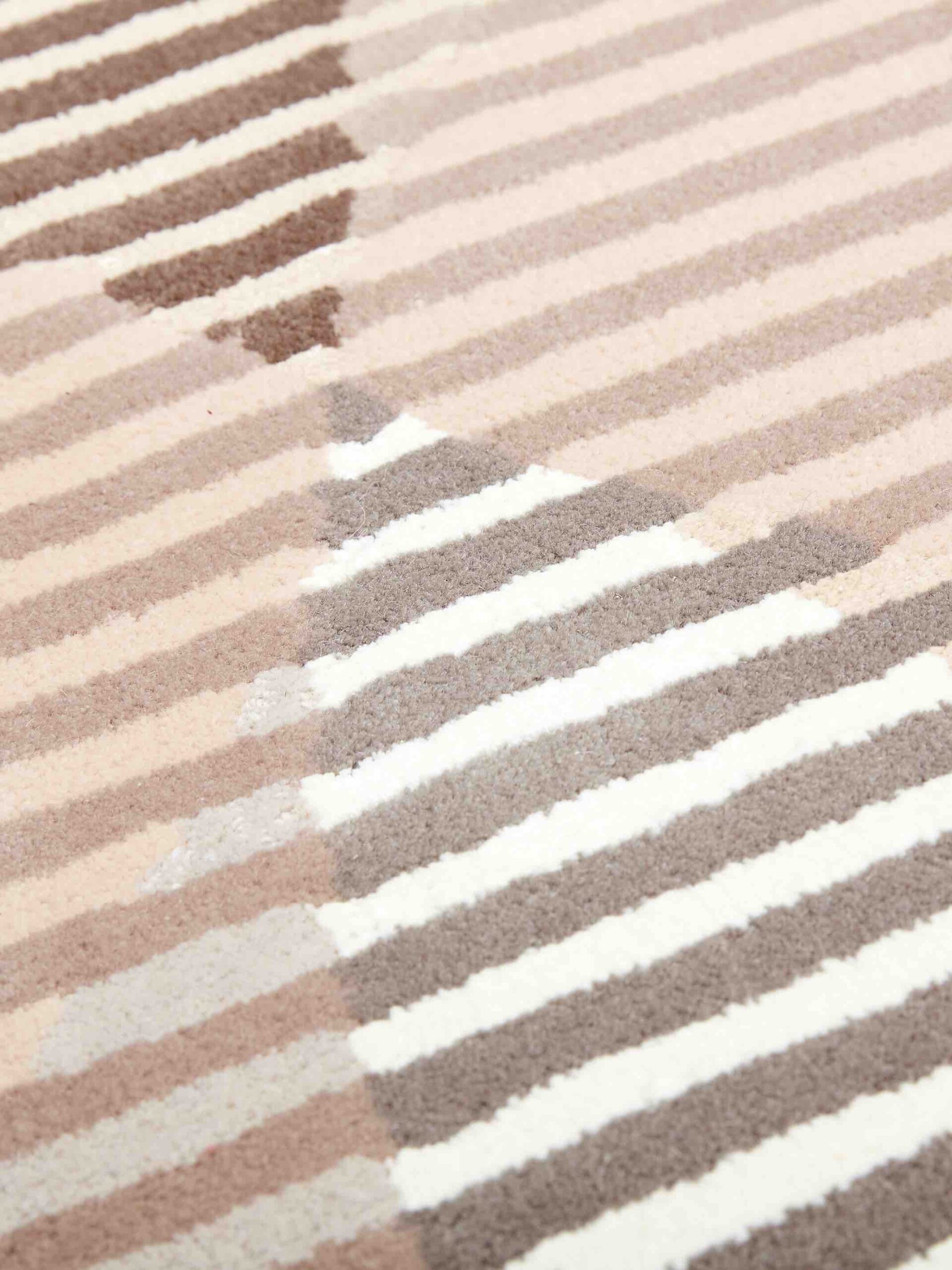 Sinking Rounds Nude Luxury Rug
