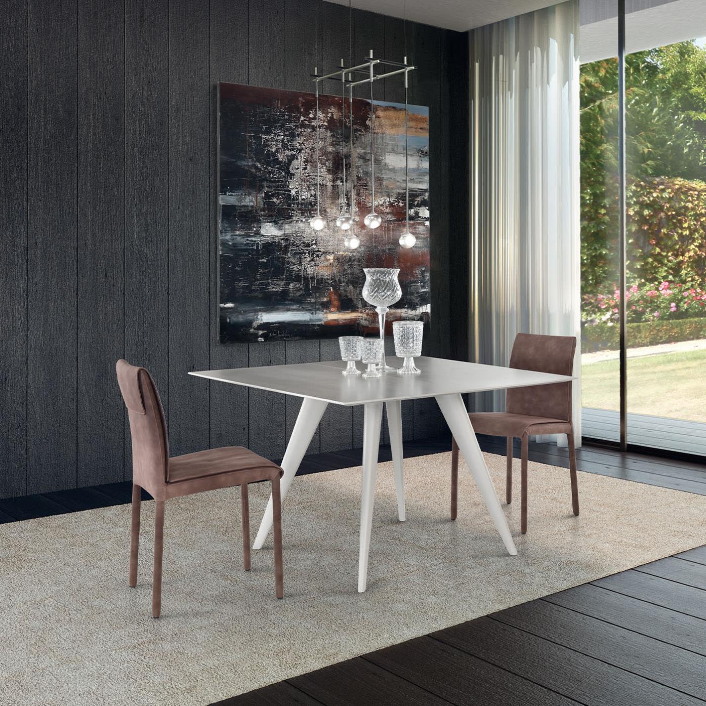 Elegance Extendable Table