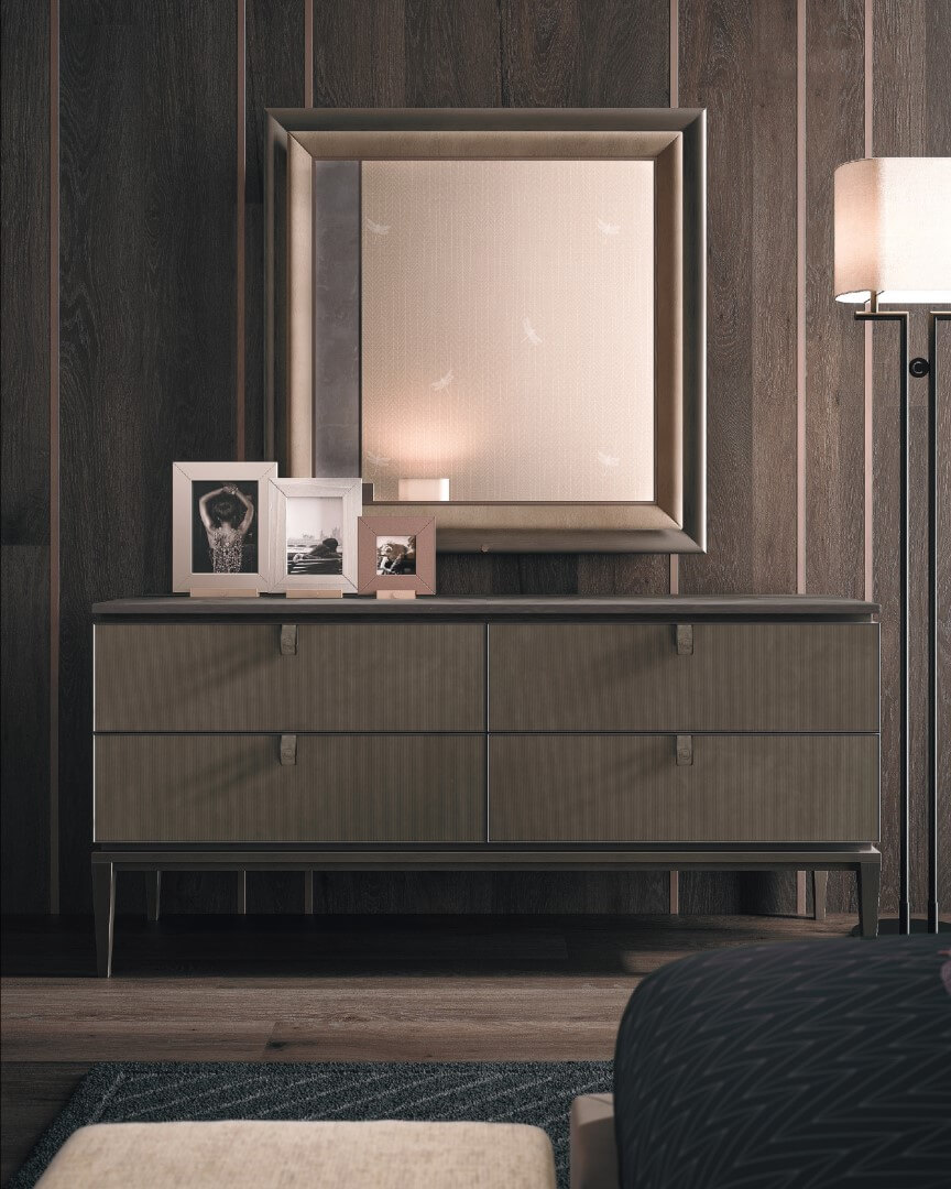 Rich Dark Brown Drawer Chest