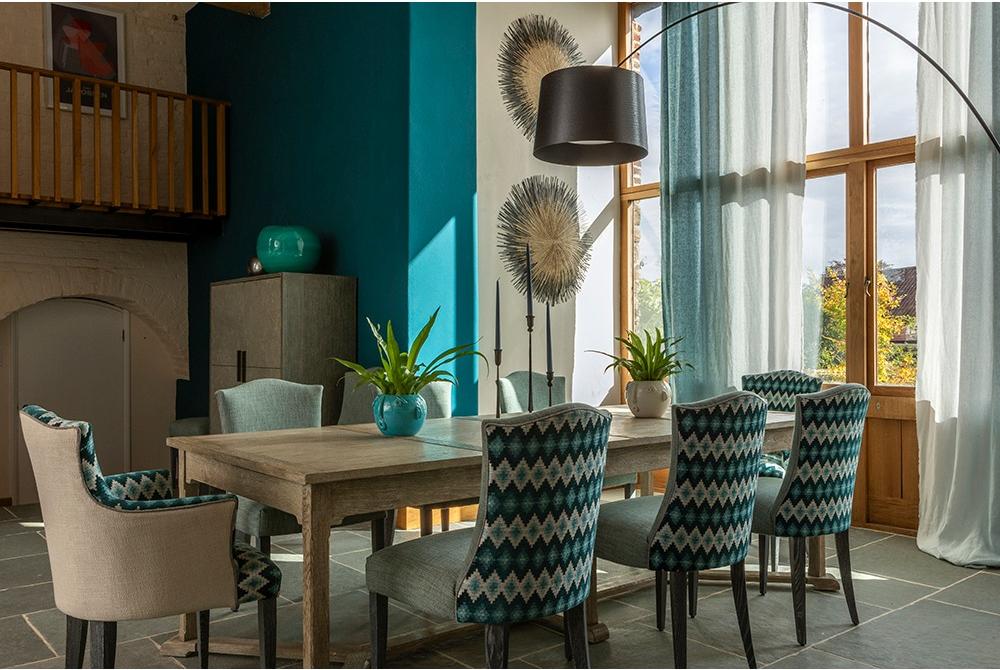 Hawford Luxury Dining Table