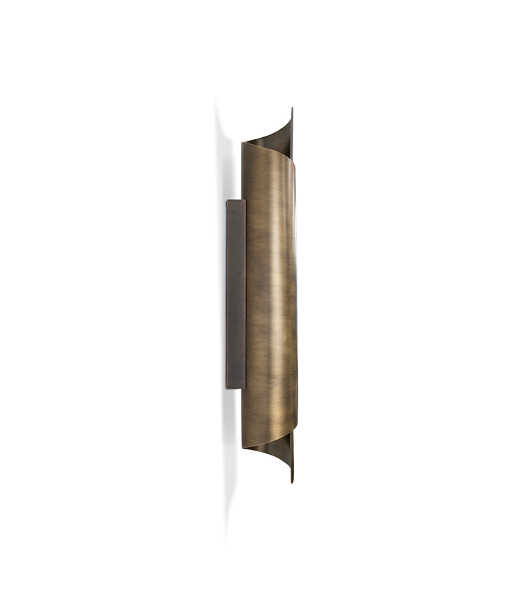 Aged Brass Grande Wall Light