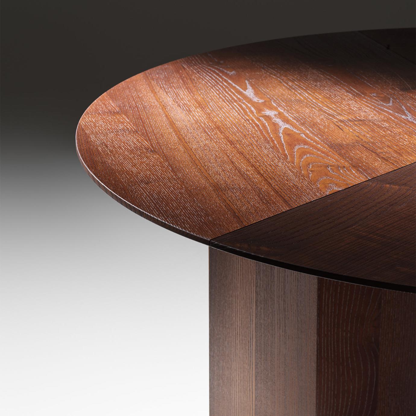 Praia Brown Dining Table