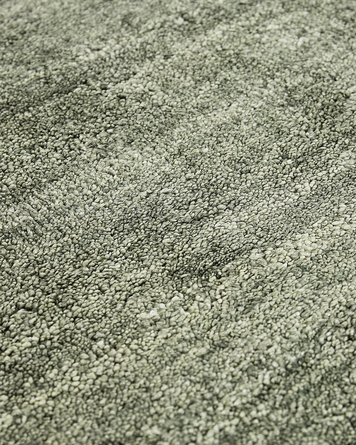 Handwoven Pure Green Silk Rug | Size: 250 x 300 cm