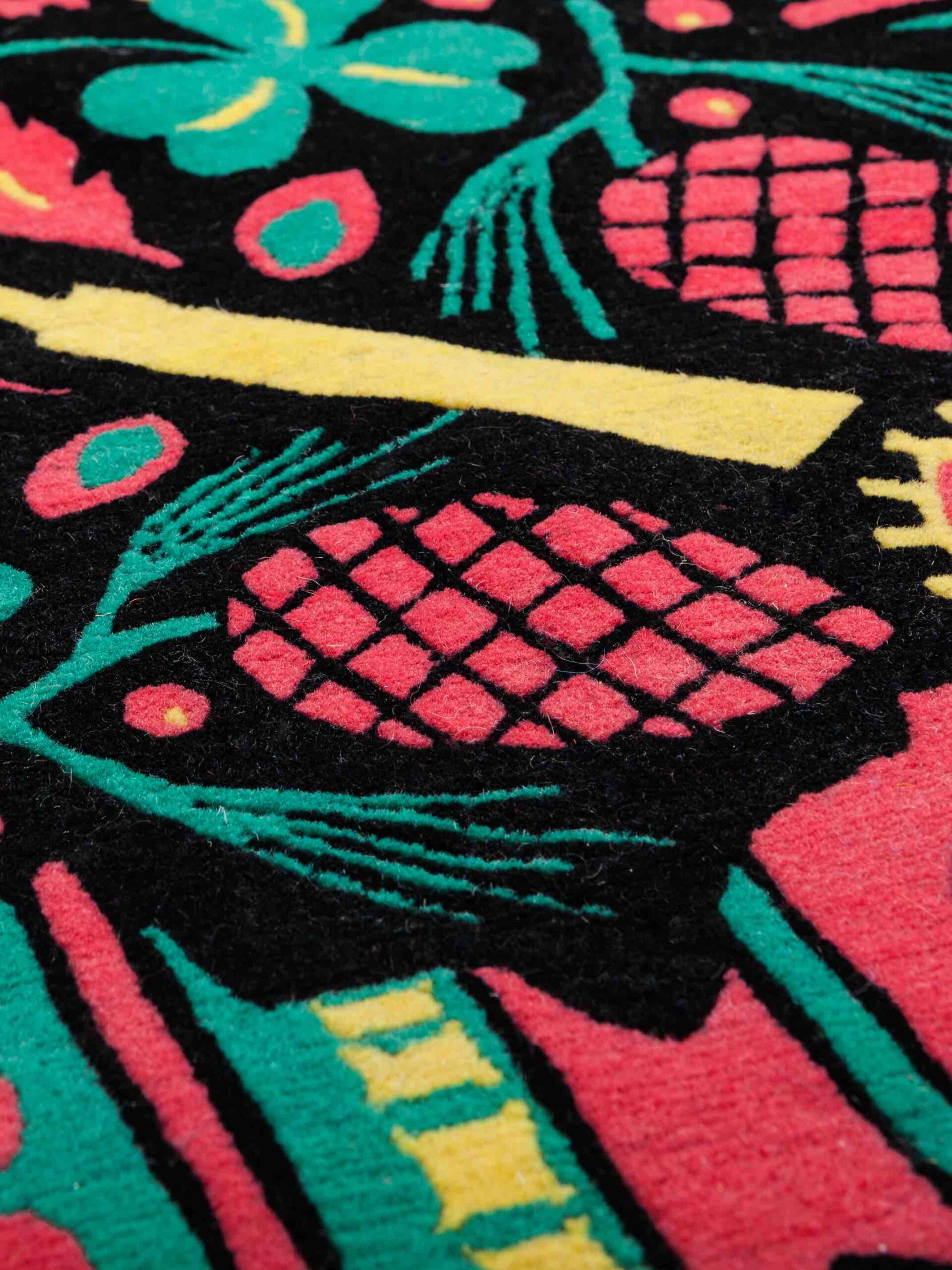 Russia Round Wool Rug