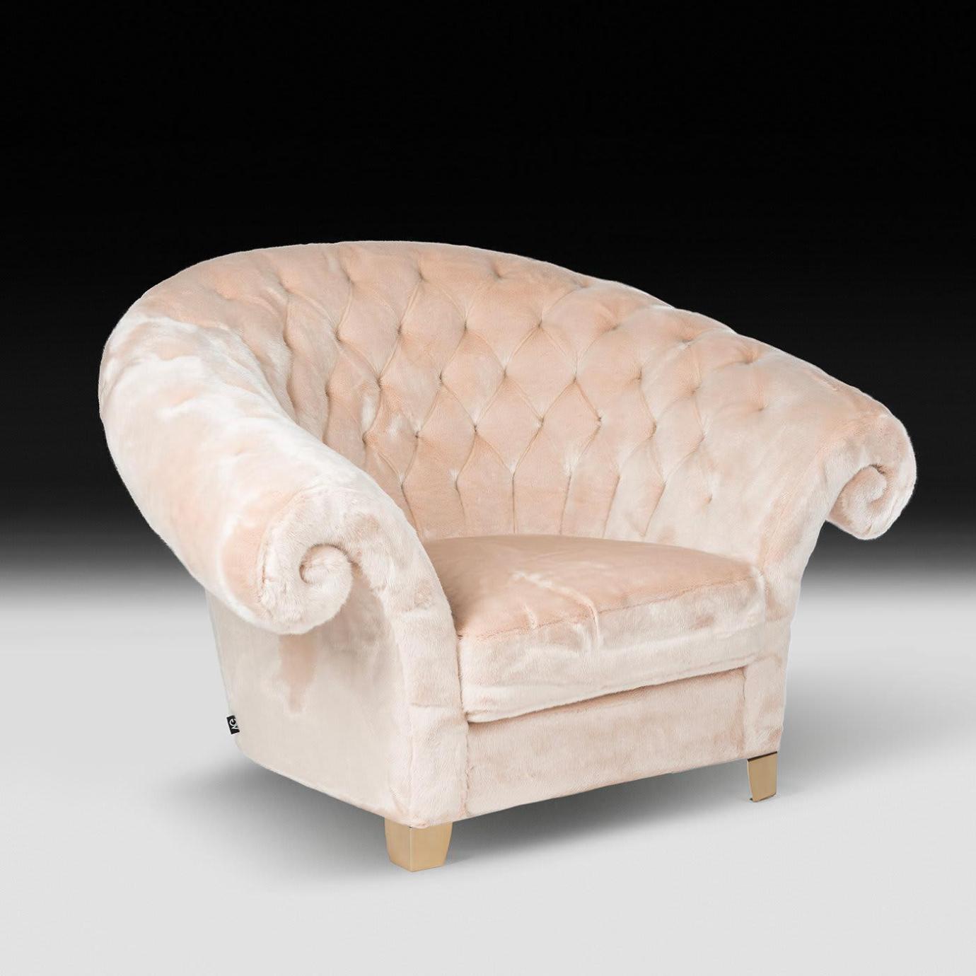 New Versailles Classic Accent Armchair