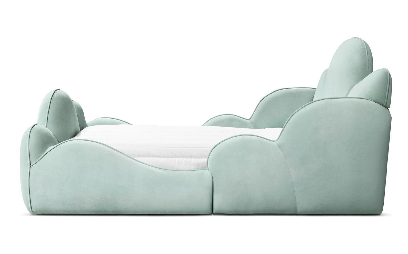 Regal Haven Elegant Bed | Mattress Size: 150 x 200 cm