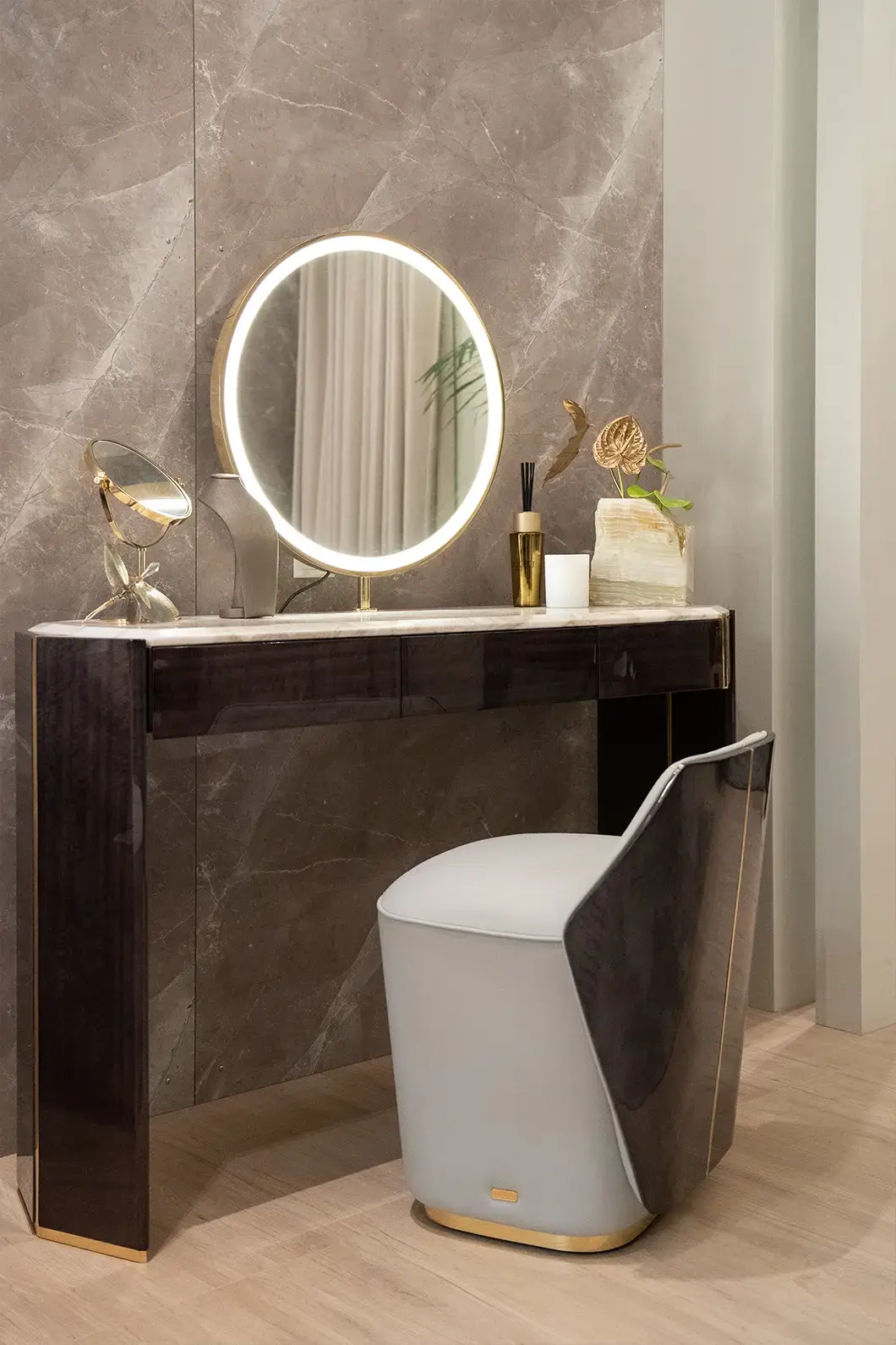 Zenith Stool - 7