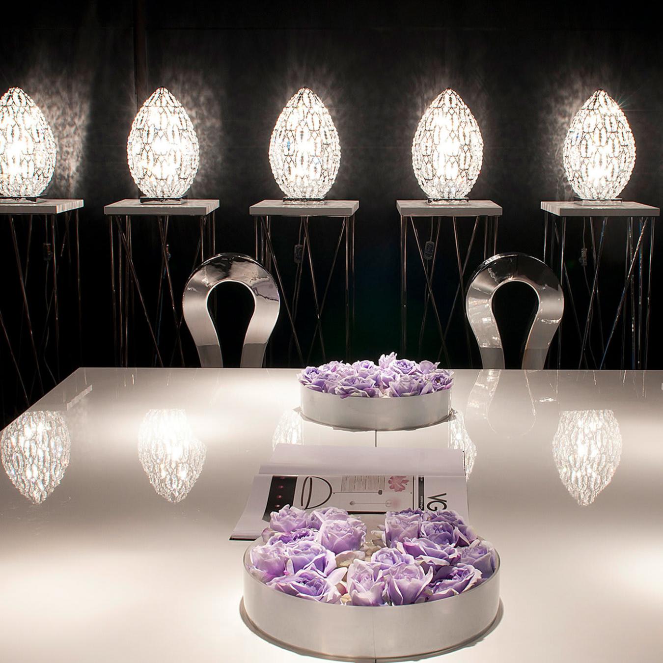 Arabesque Egg 50 Artisan Table Lamp