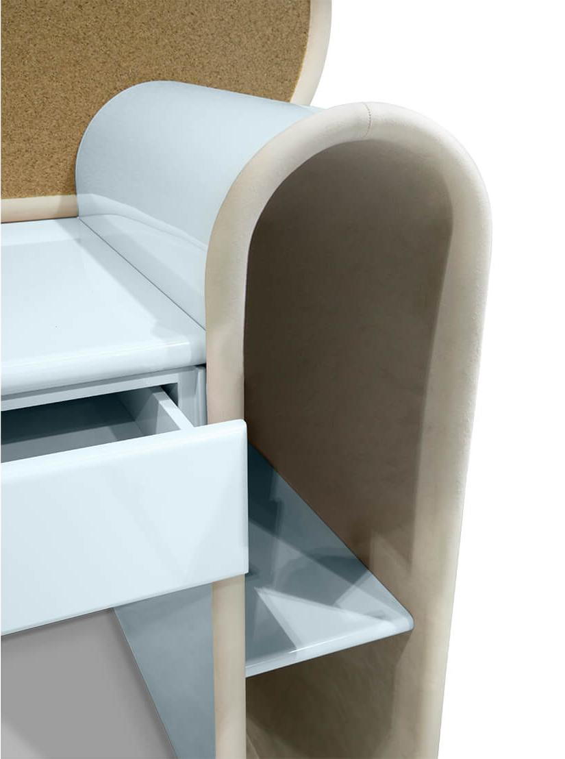 Bubble Gum Desk