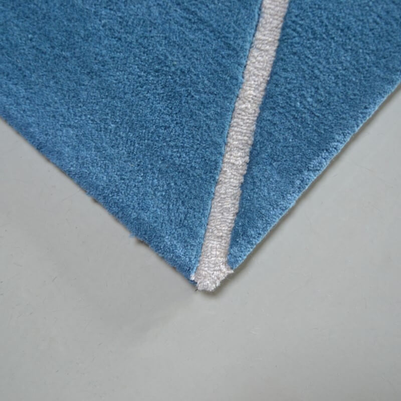 Viso Sky Hand-Tufted Rug