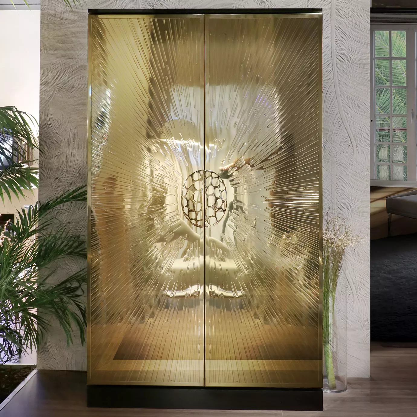 Liora Cabinet