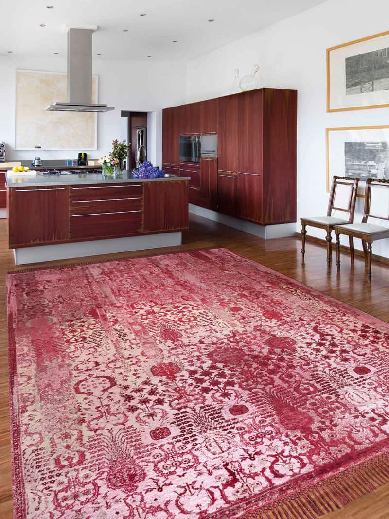 Woods Strawberry Luxury Hand-Woven Rug