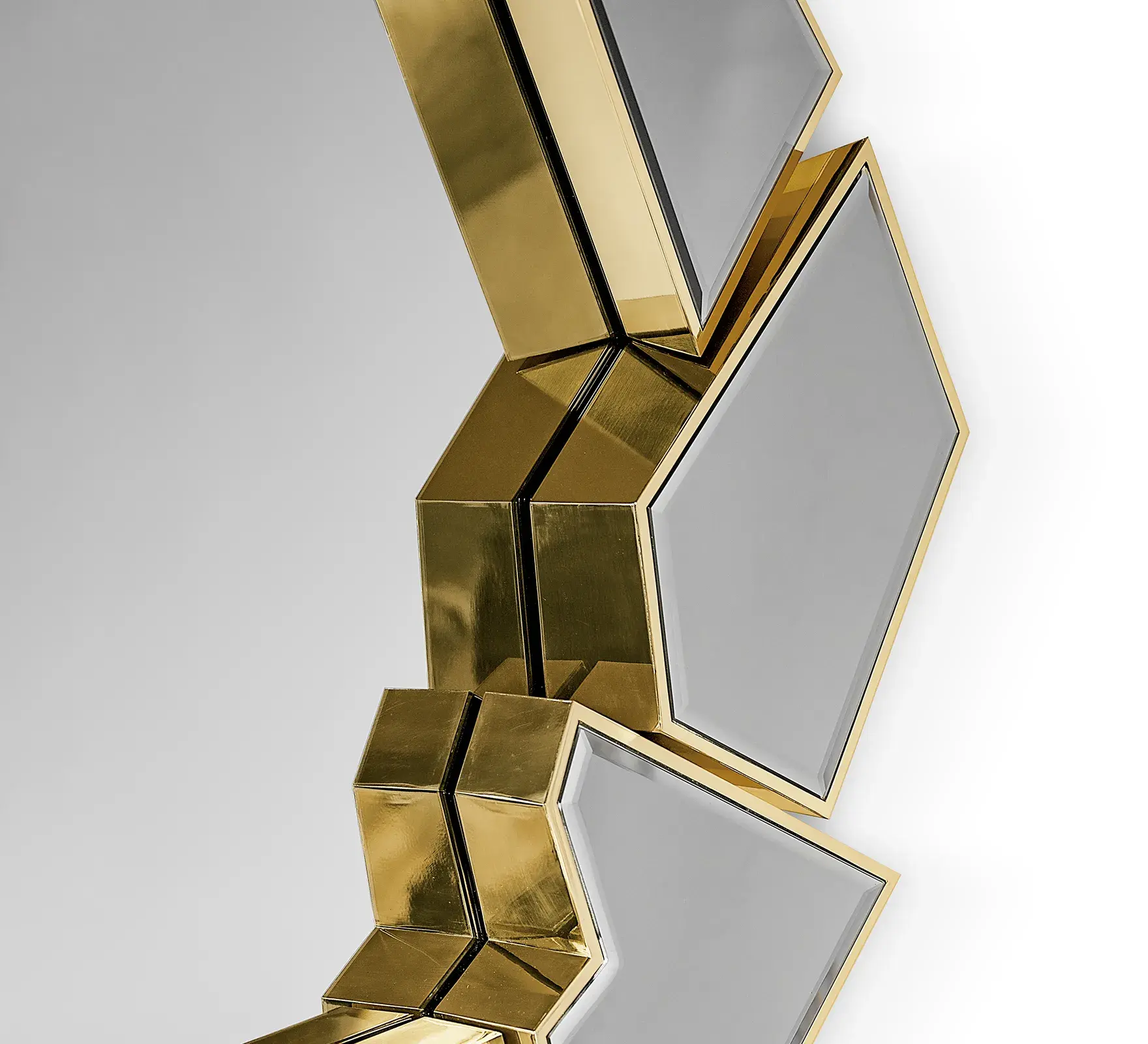 Fracture Round Mirror