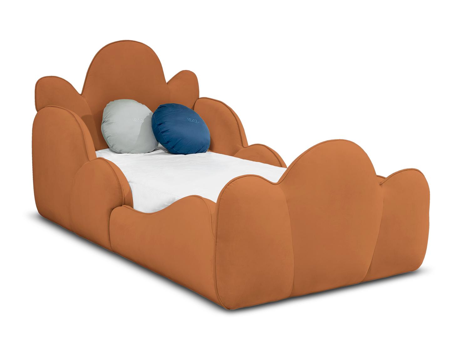Regal Haven Elegant Bed | Mattress Size: 190 x 200 cm