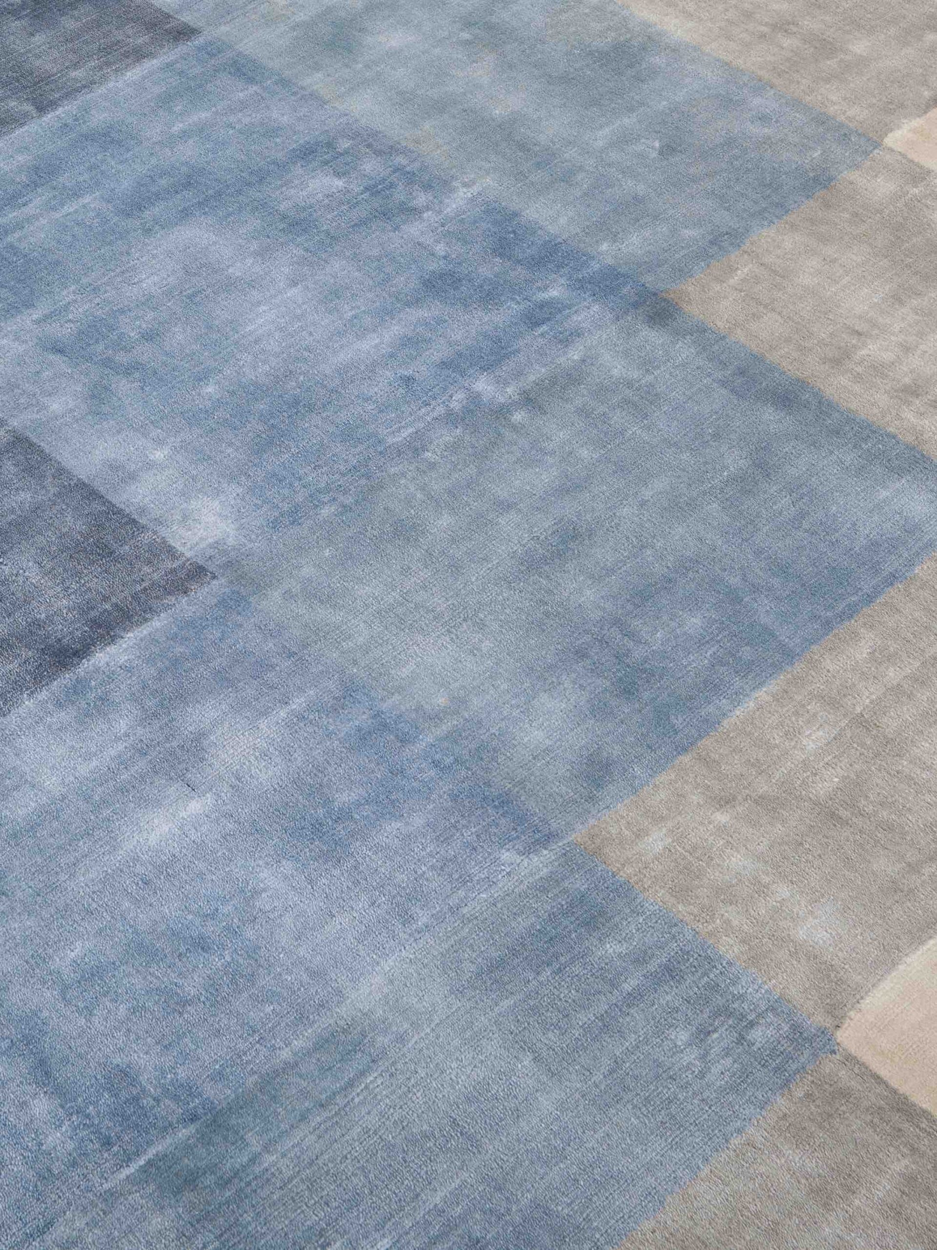 Density Regular Designer Viscose Rug