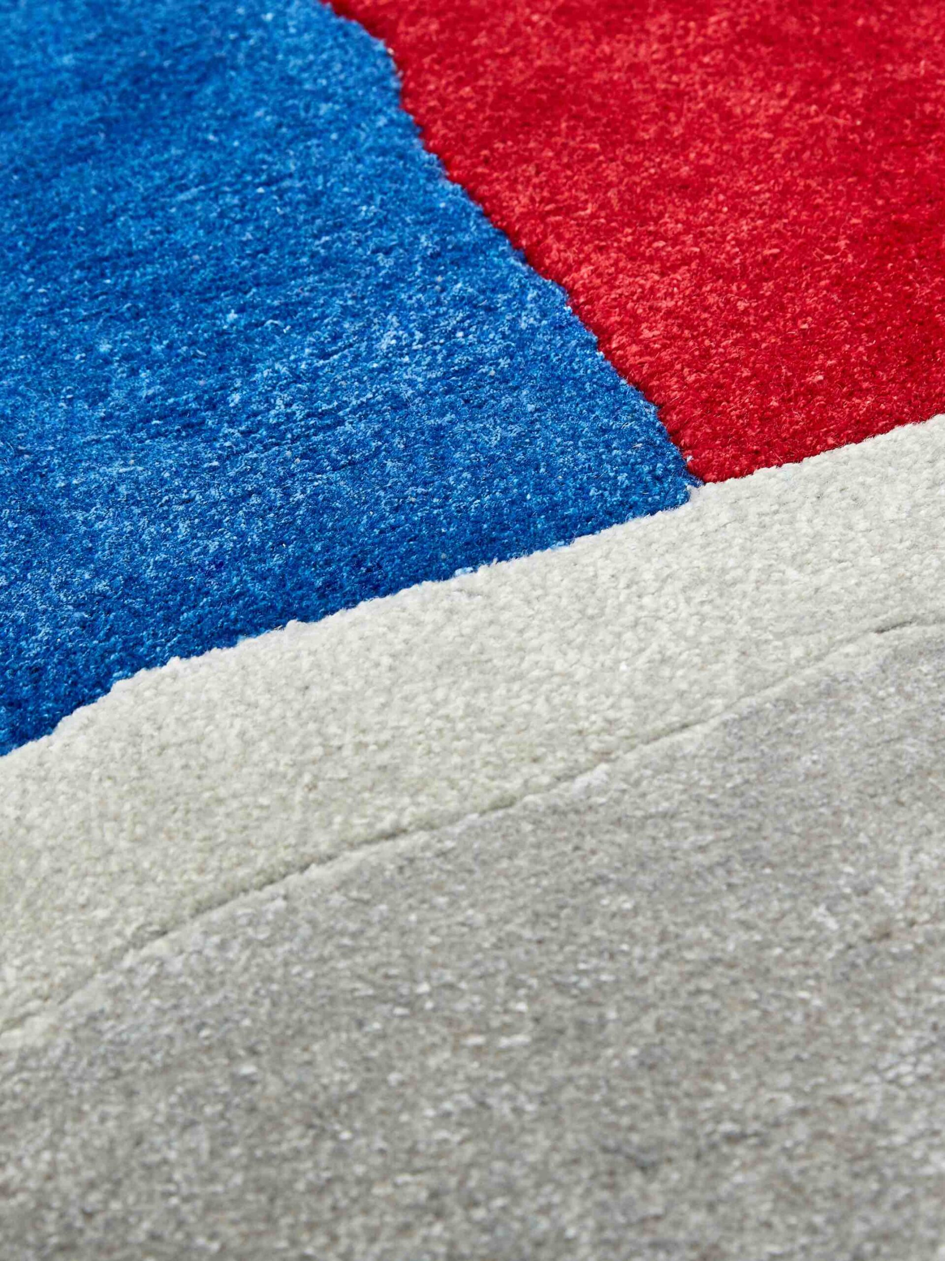Shaped Designer Wool / Viscose Rug