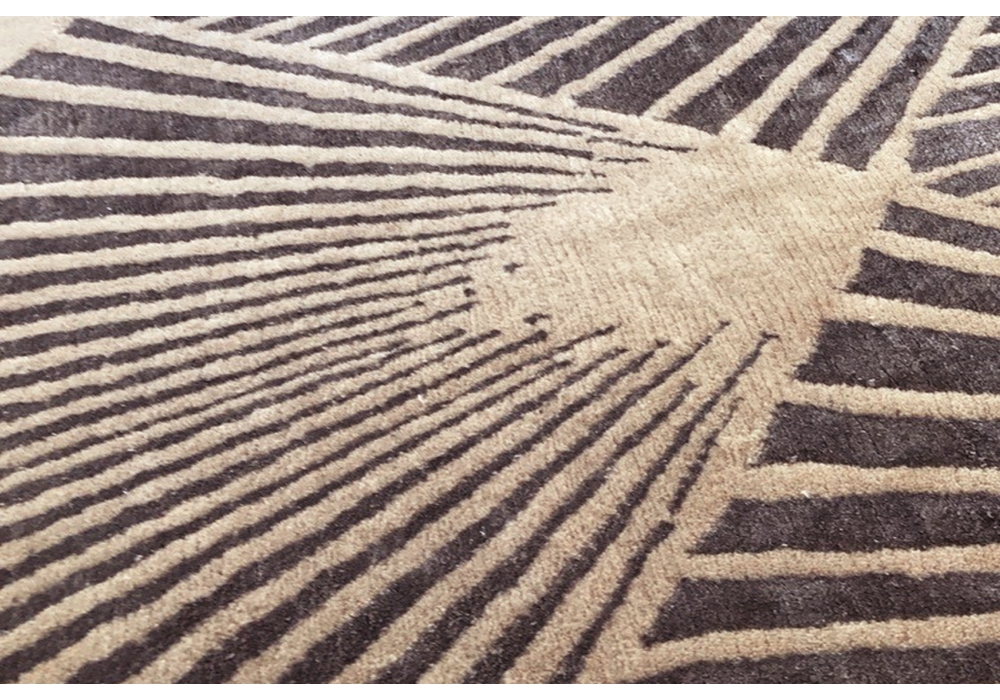 Primadonna Viscose / Wool Handwoven Abstract Luxury Rug | Size: 300 x 400 cm