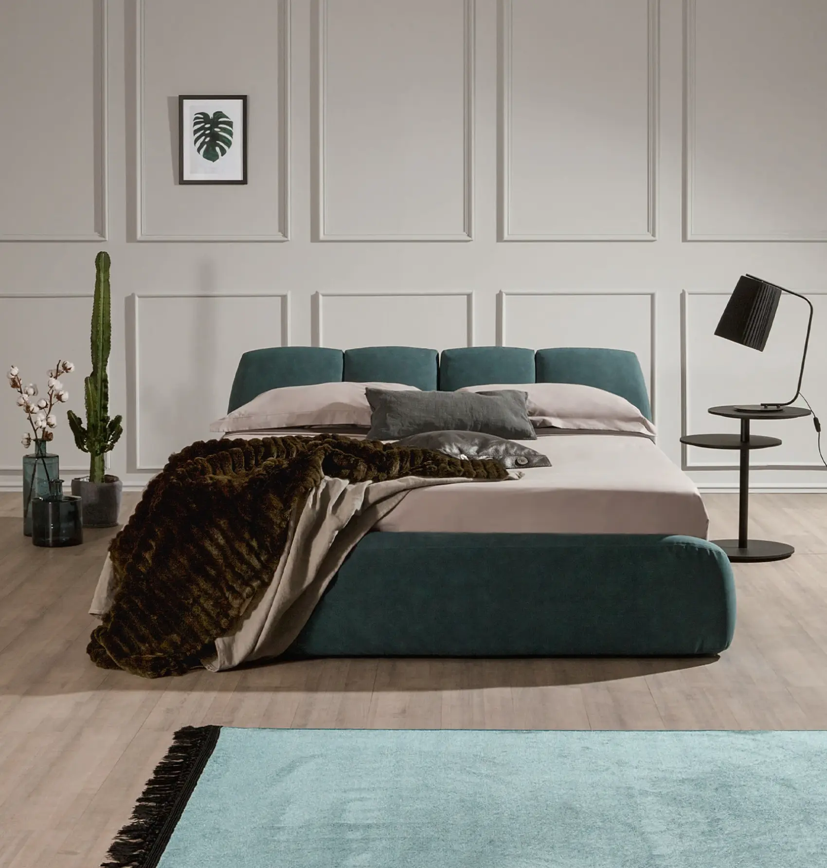 Tuny Contemporary Bed