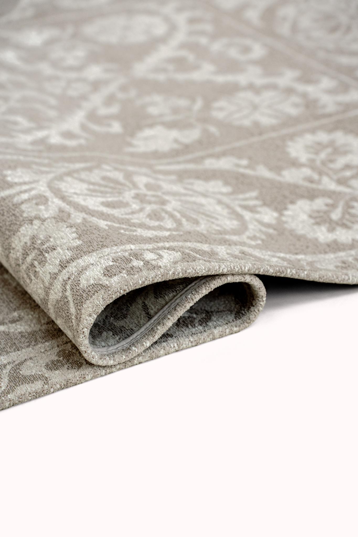 Subtle Grey Suzani Pattern Rug | Size: 170 x 240 cm