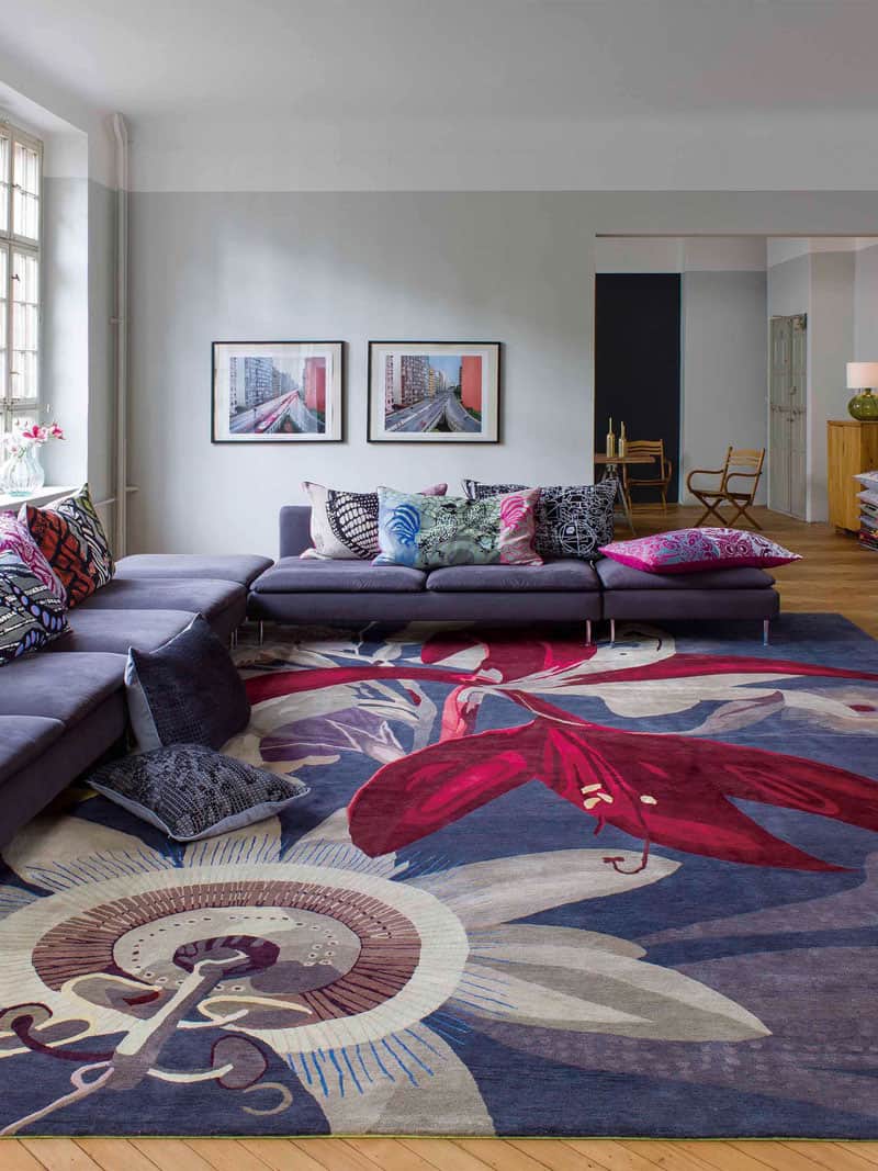 Red Flower Hand-Woven Exquisite Rug | Size: 274 x 365 cm
