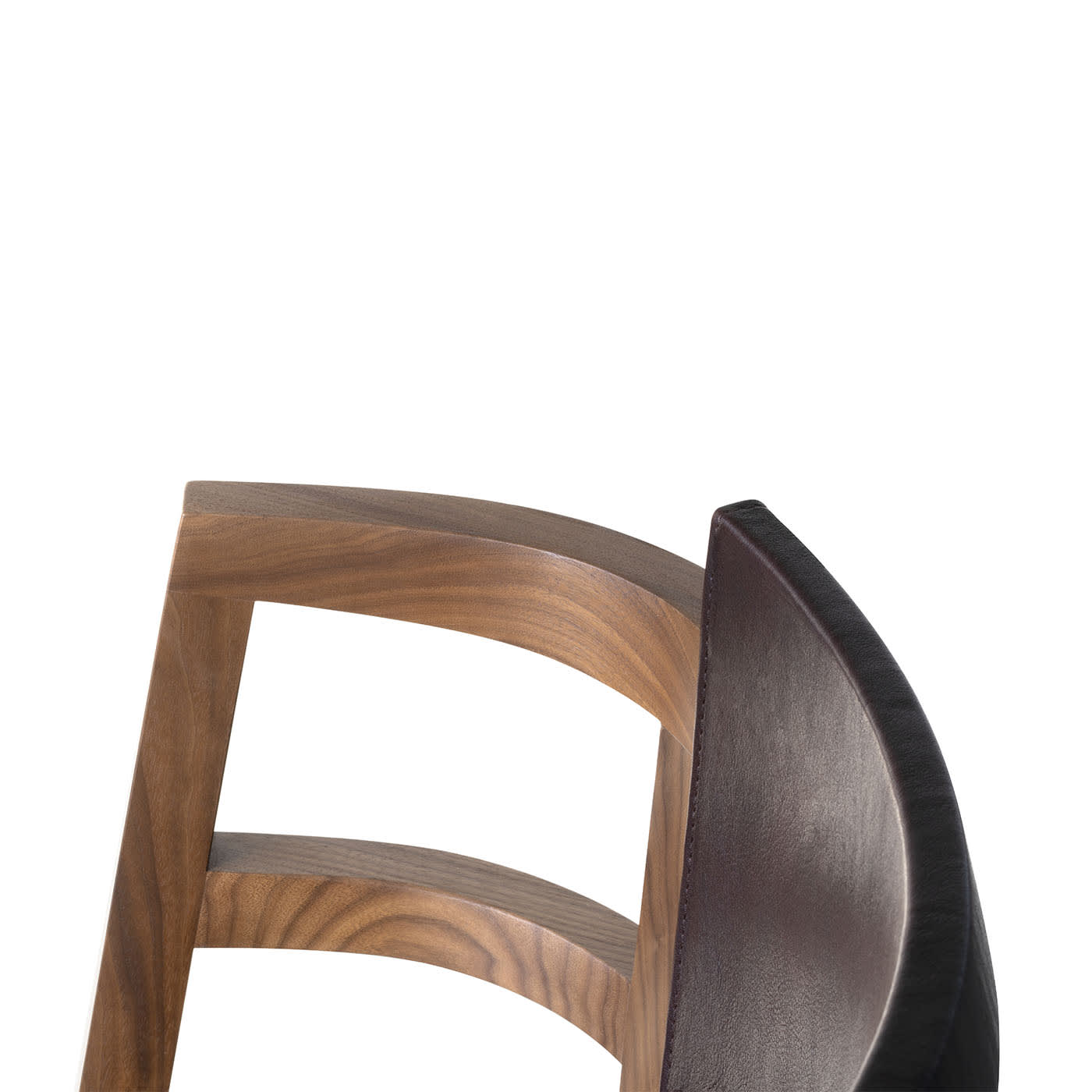 Dama Chair With Armrests