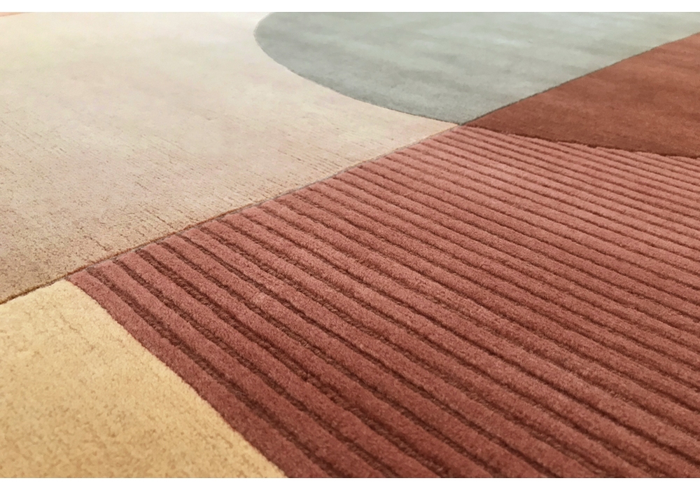 Geometric Wool Hand-woven Luxury Rug | Size: 200 x 300 cm