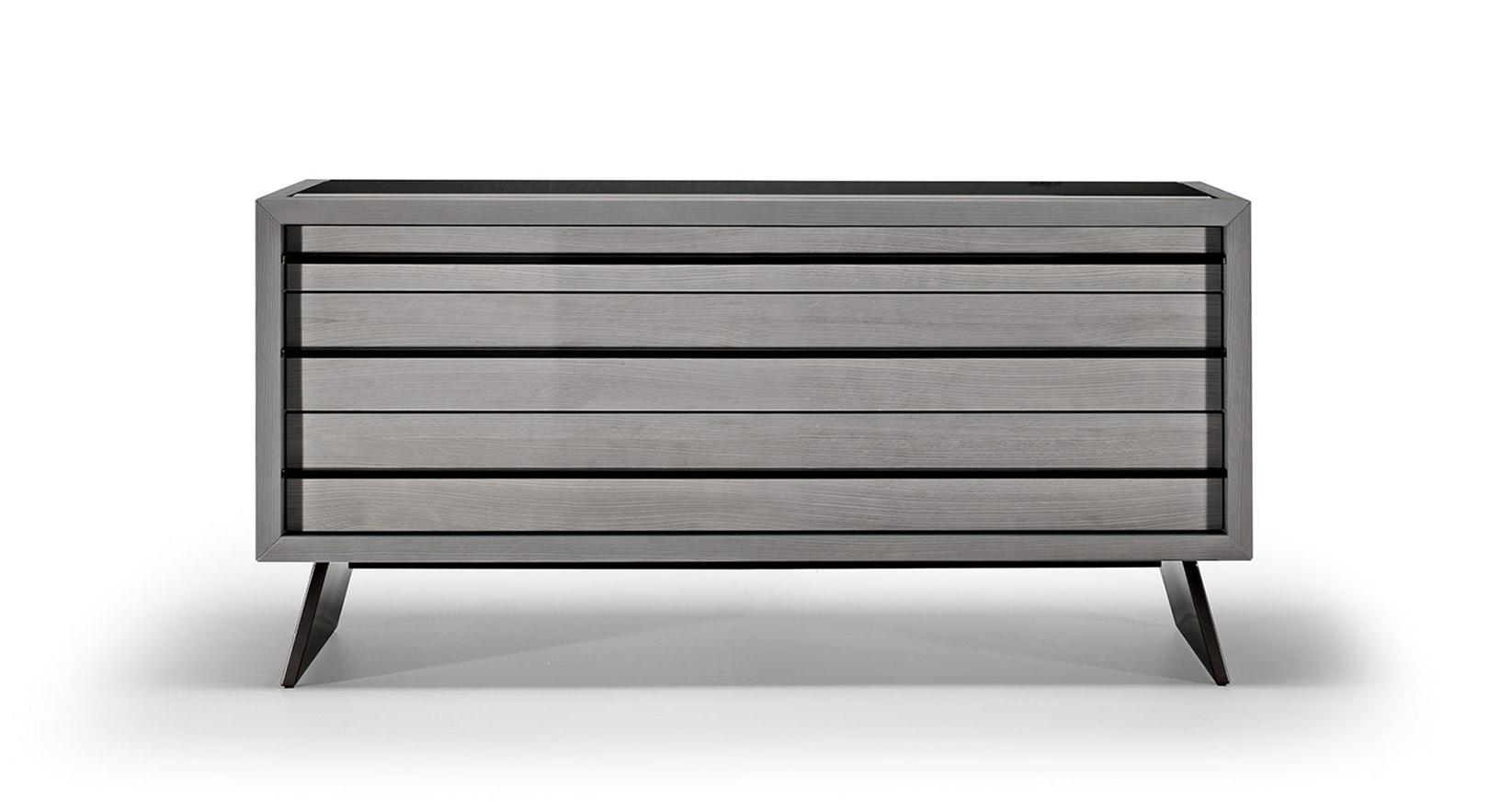 Handcrafted Chest Of Drawers 140 cm New in Town