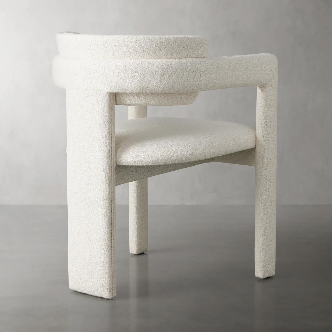 Iris Curved Chair with Armrests