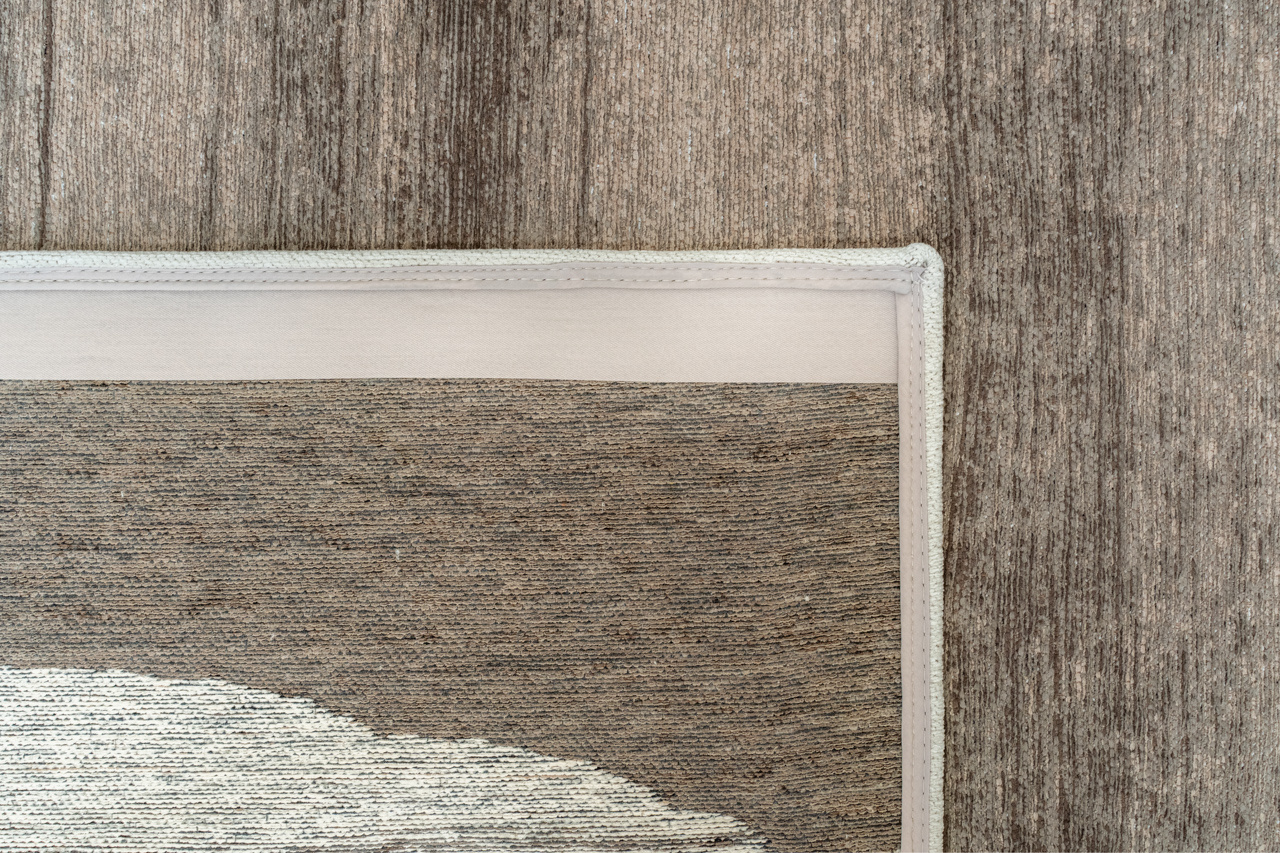 Mastic Wilton Rug