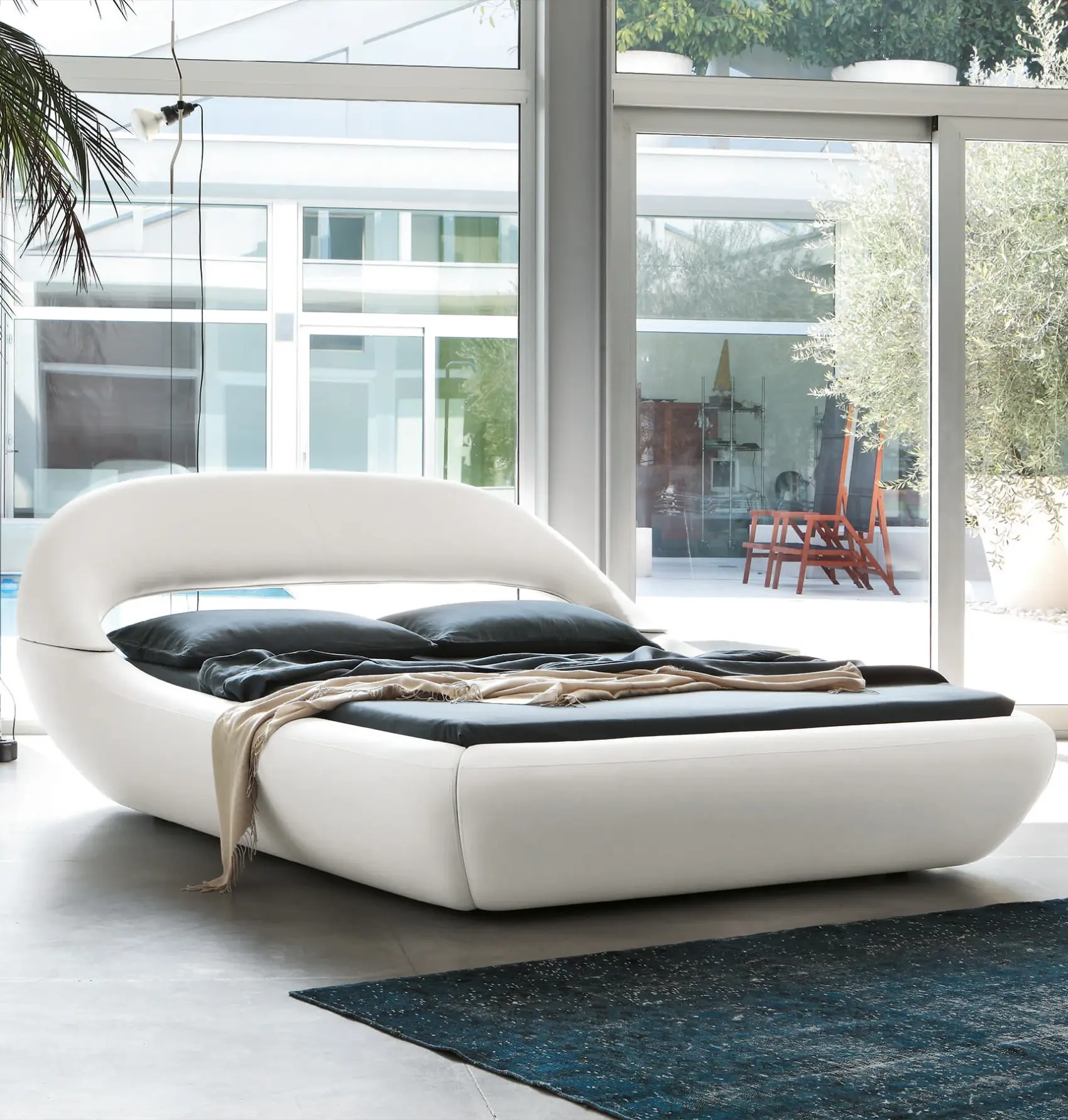 Sleepy Prestige Bed