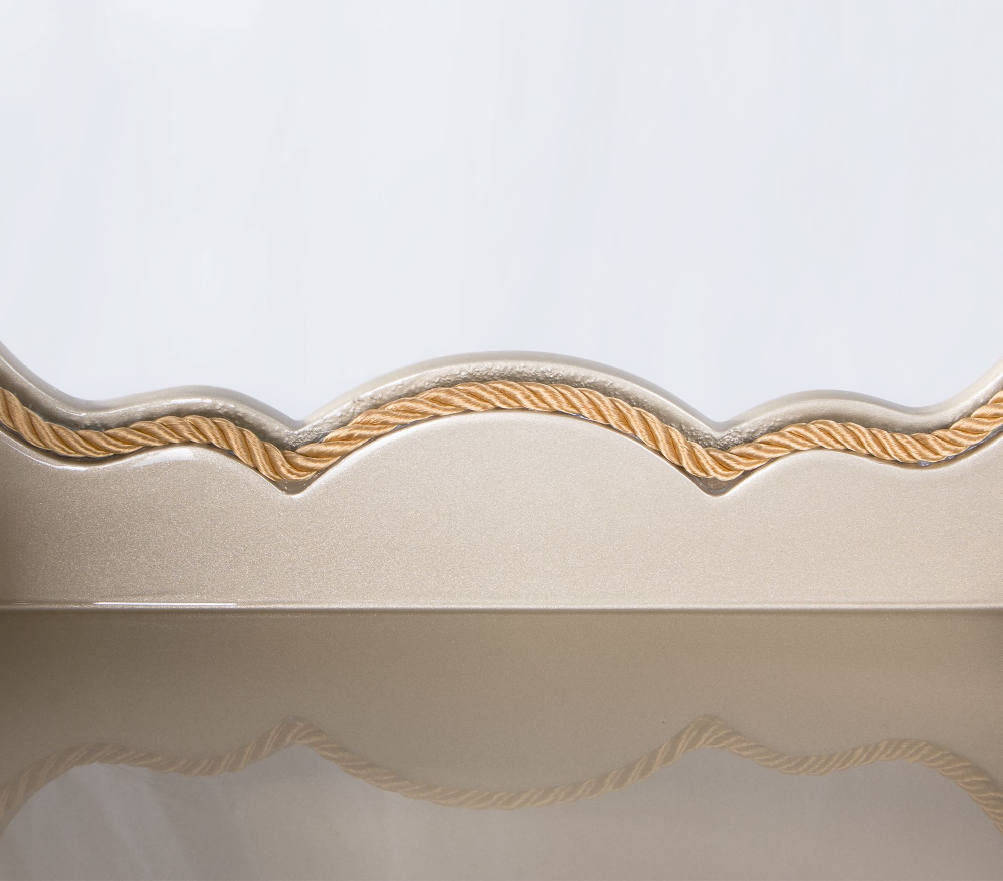 Empire Slim Cream Display Showcase