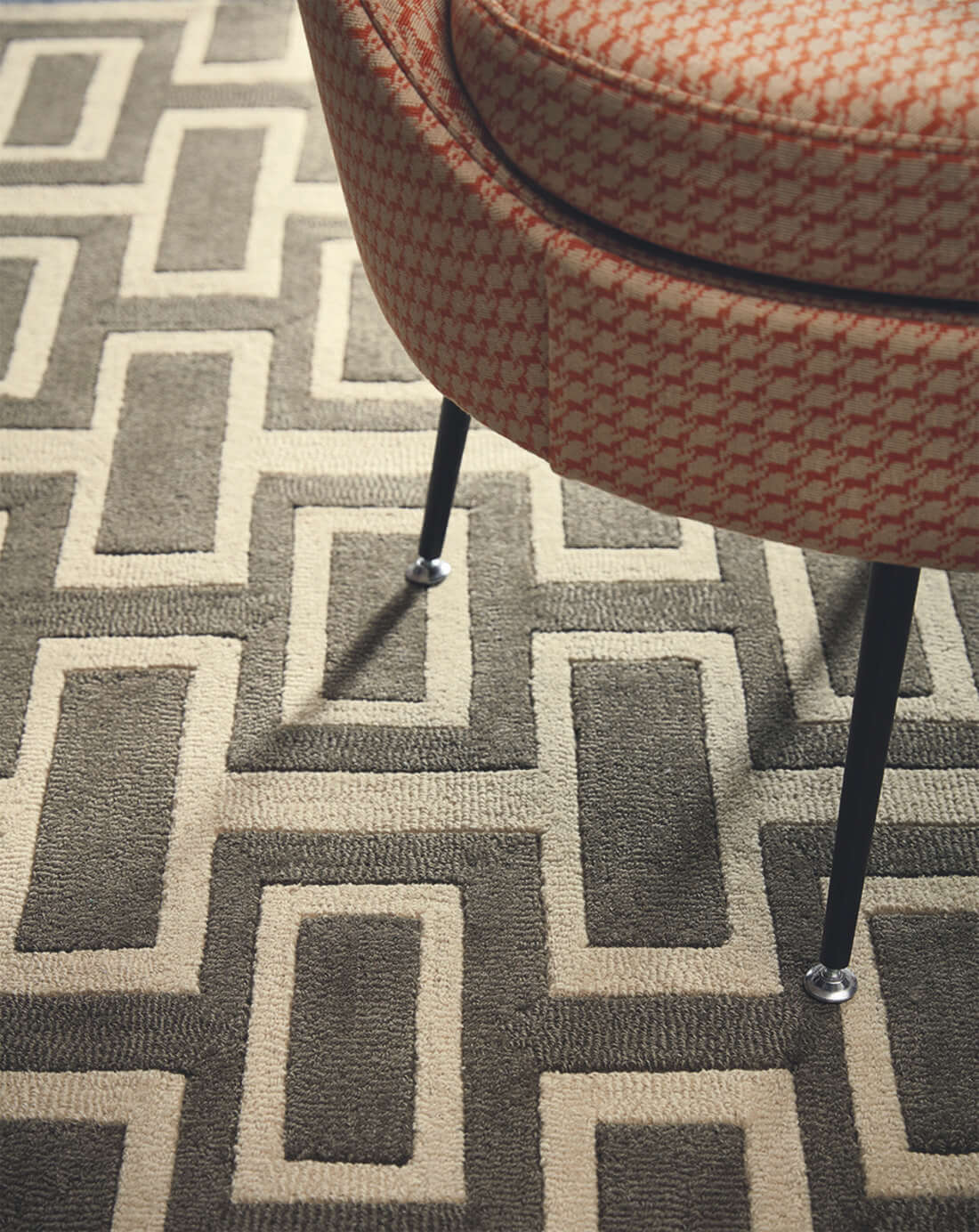 Intaglio Grey Hand Woven Rug | Size: 170 x 240 cm