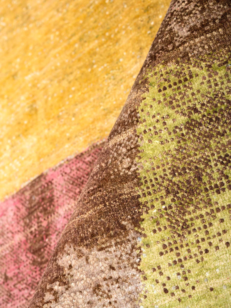 Original Hand-Knotted Silk / Wool Rug