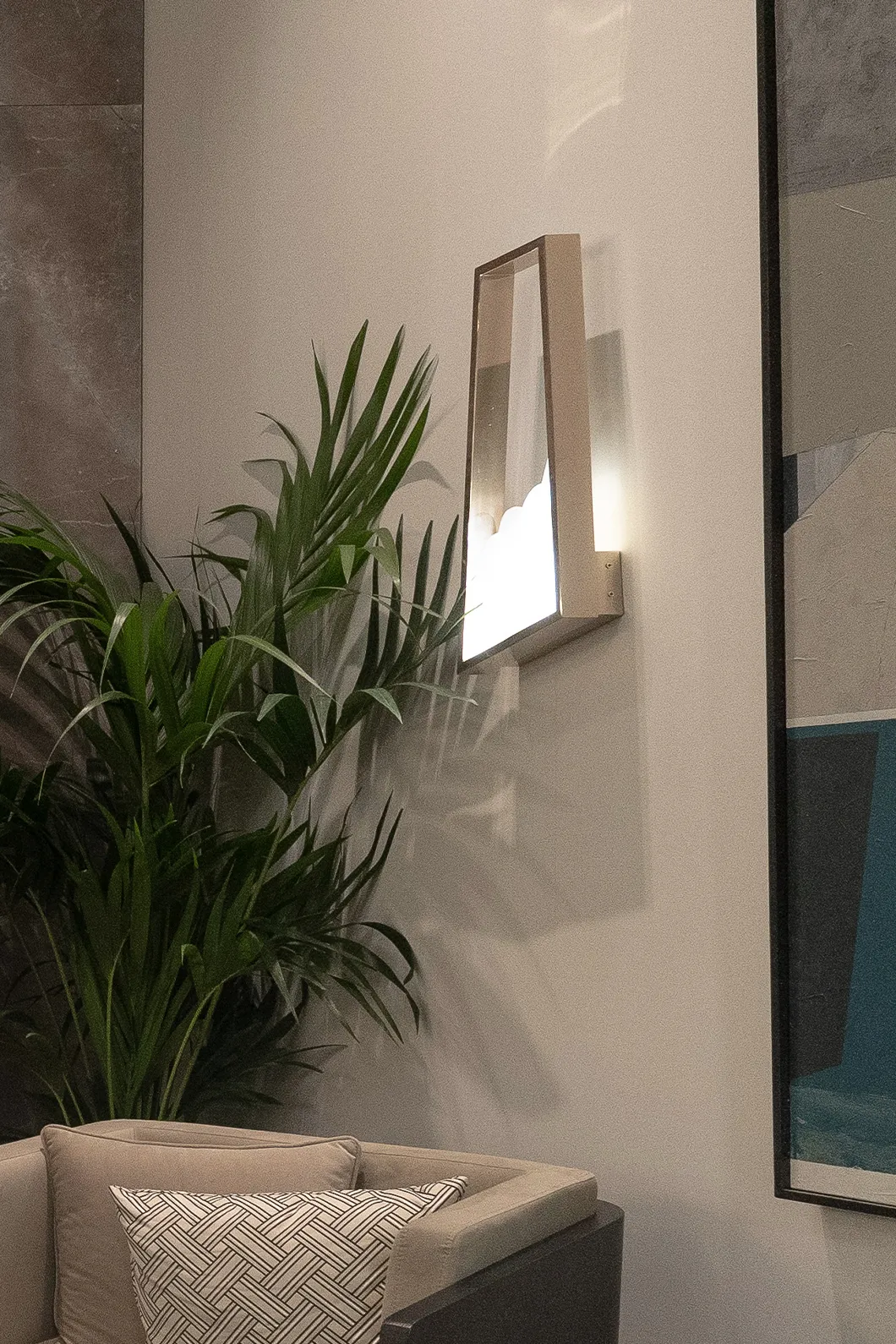 Noble Aura Wall Lamp - 4