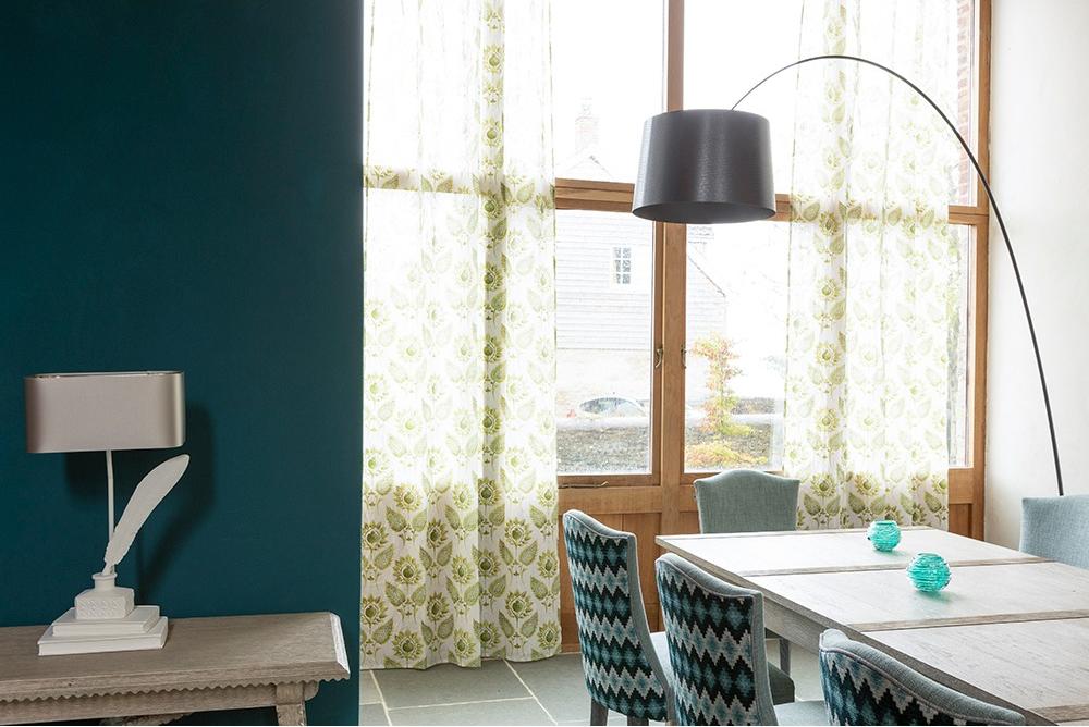Tom Artisan Table Lamp