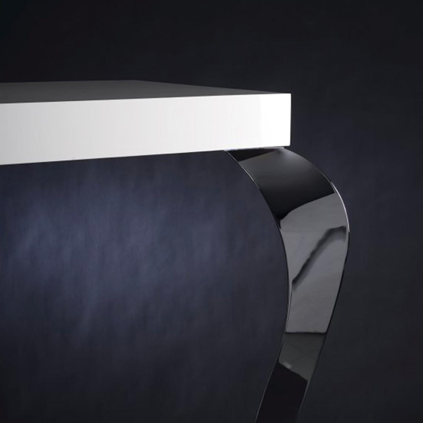 Luigi Classic Console Table