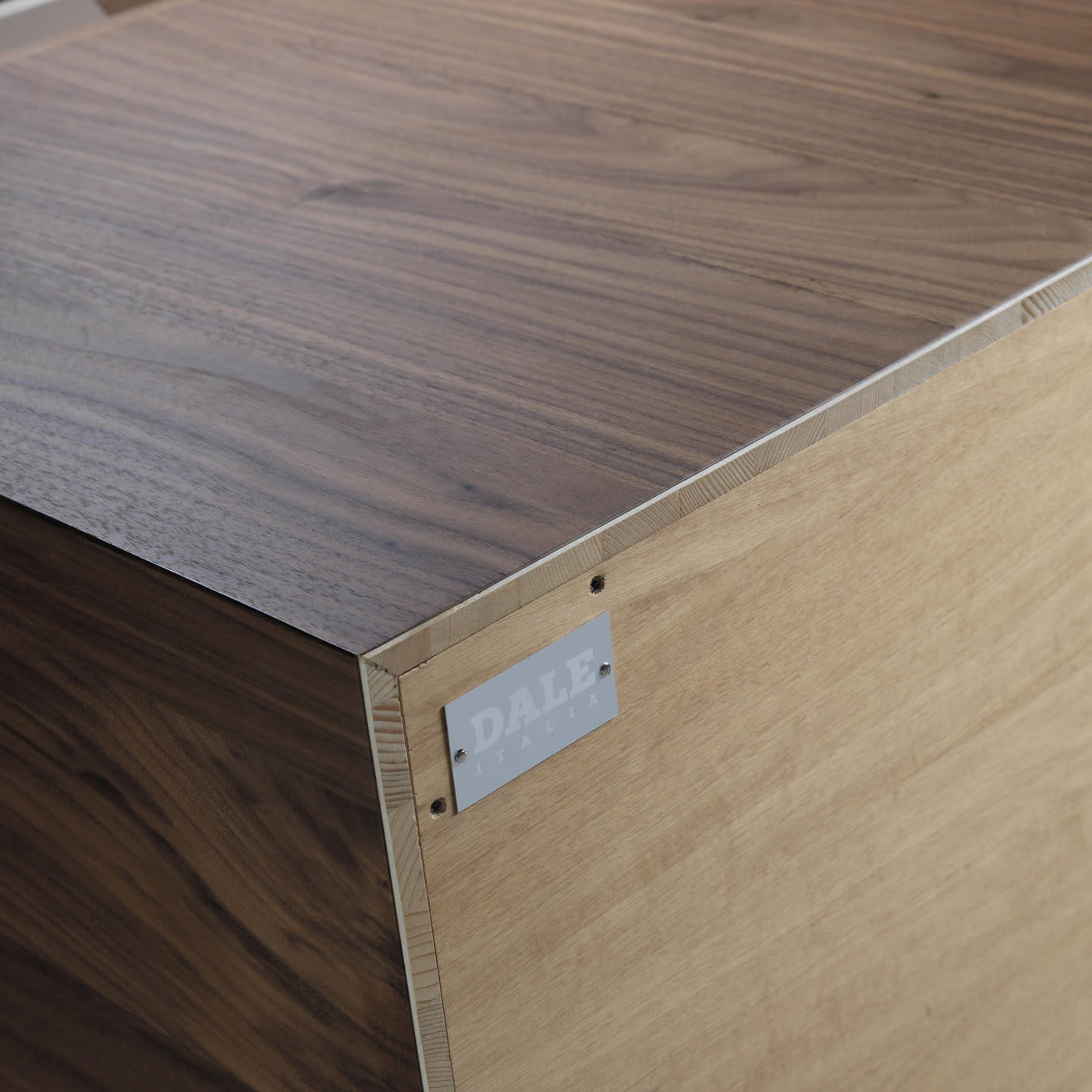 Base Brown Modern Chest of Drawers