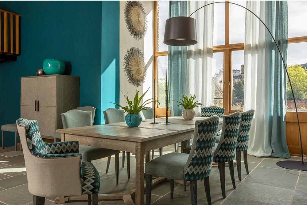 Hawford Luxury Dining Table