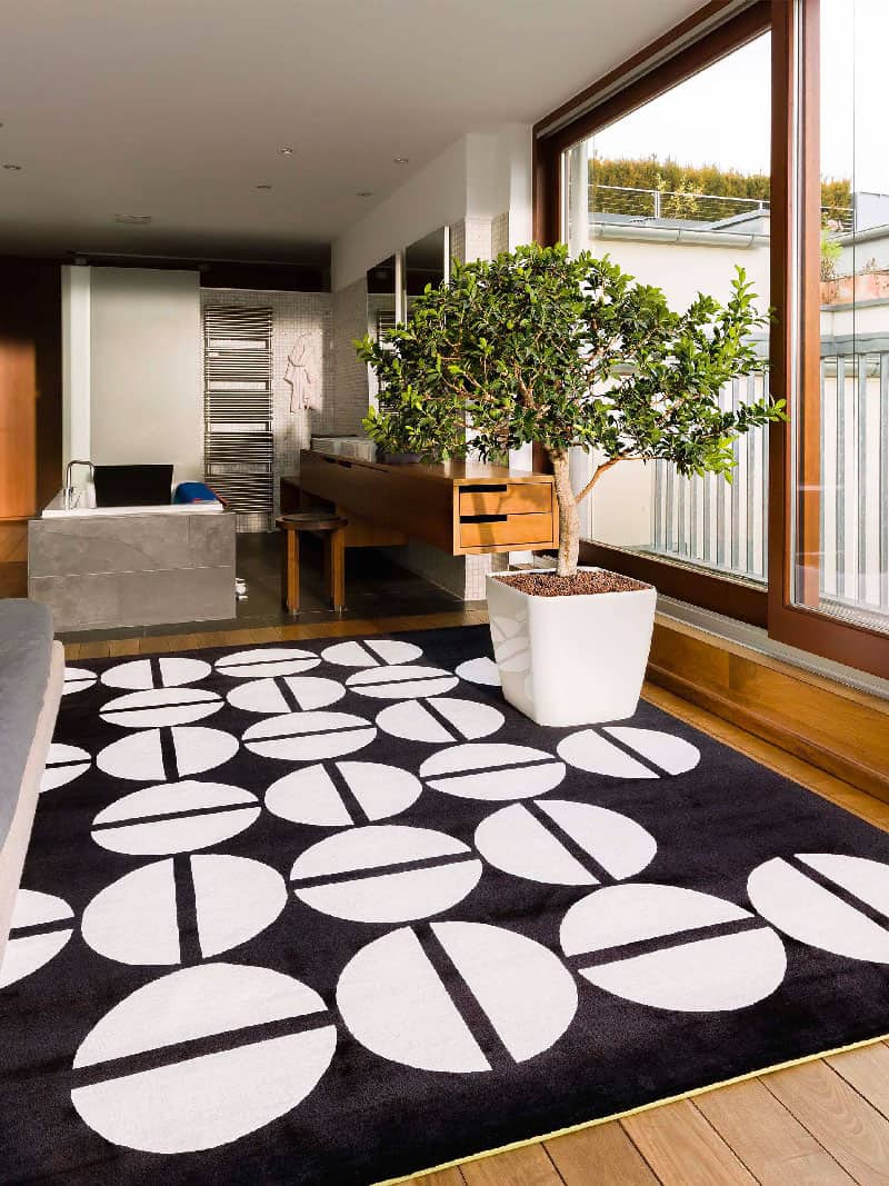 Black & White Handwoven Luxury Rug