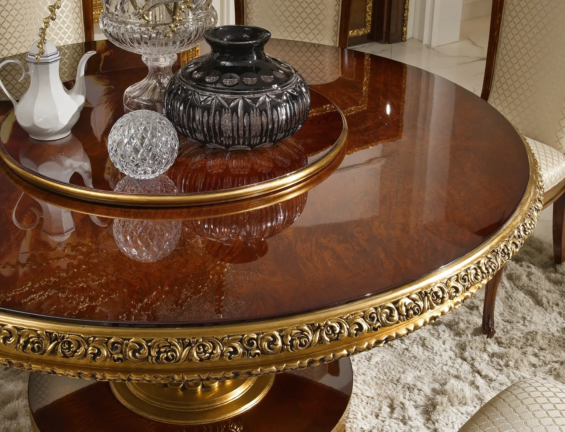 Classic Italian Round Dining Table | Configuration: With Lazy Susan