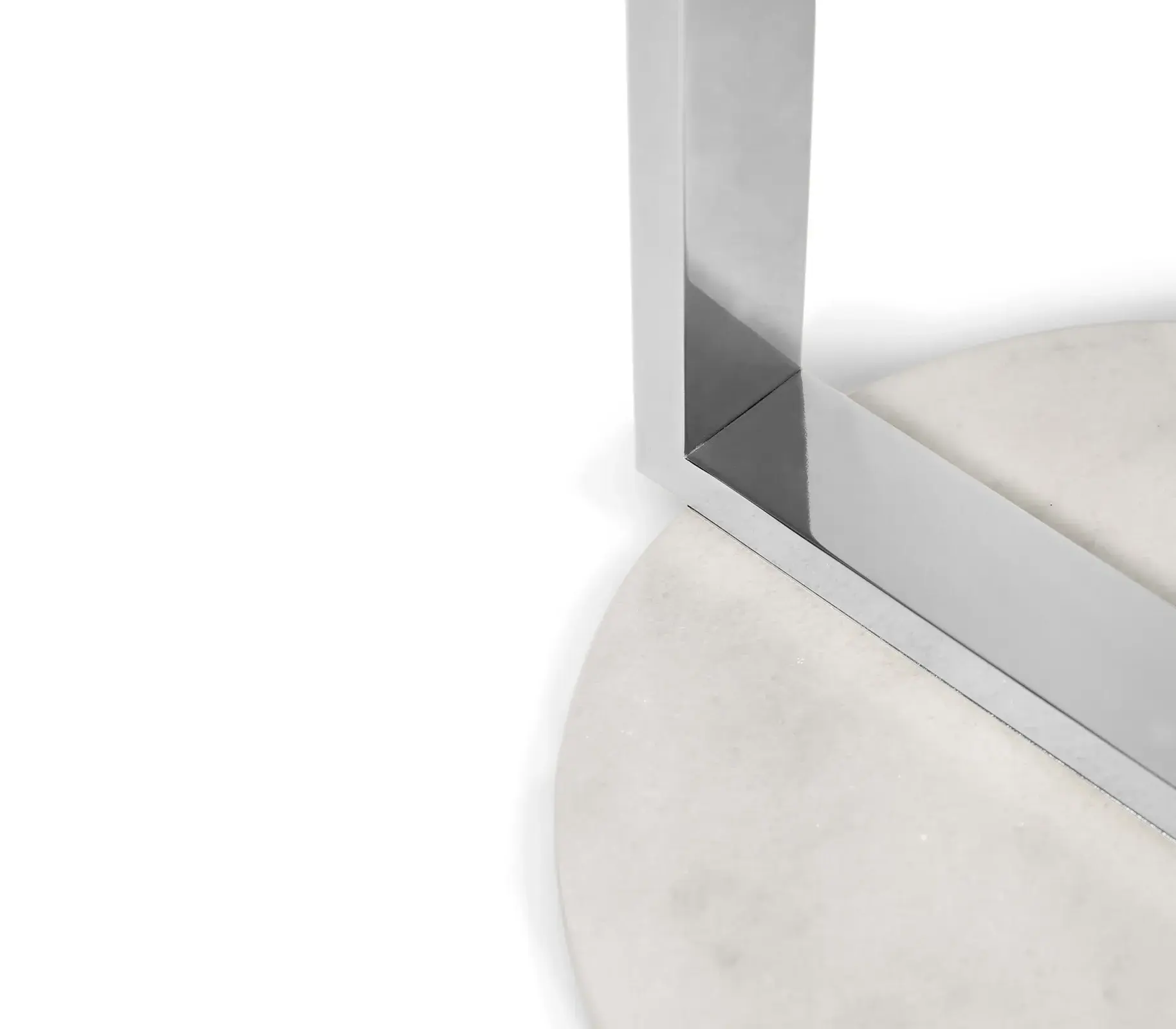 Noble Aura Outdoor Floor Lamp