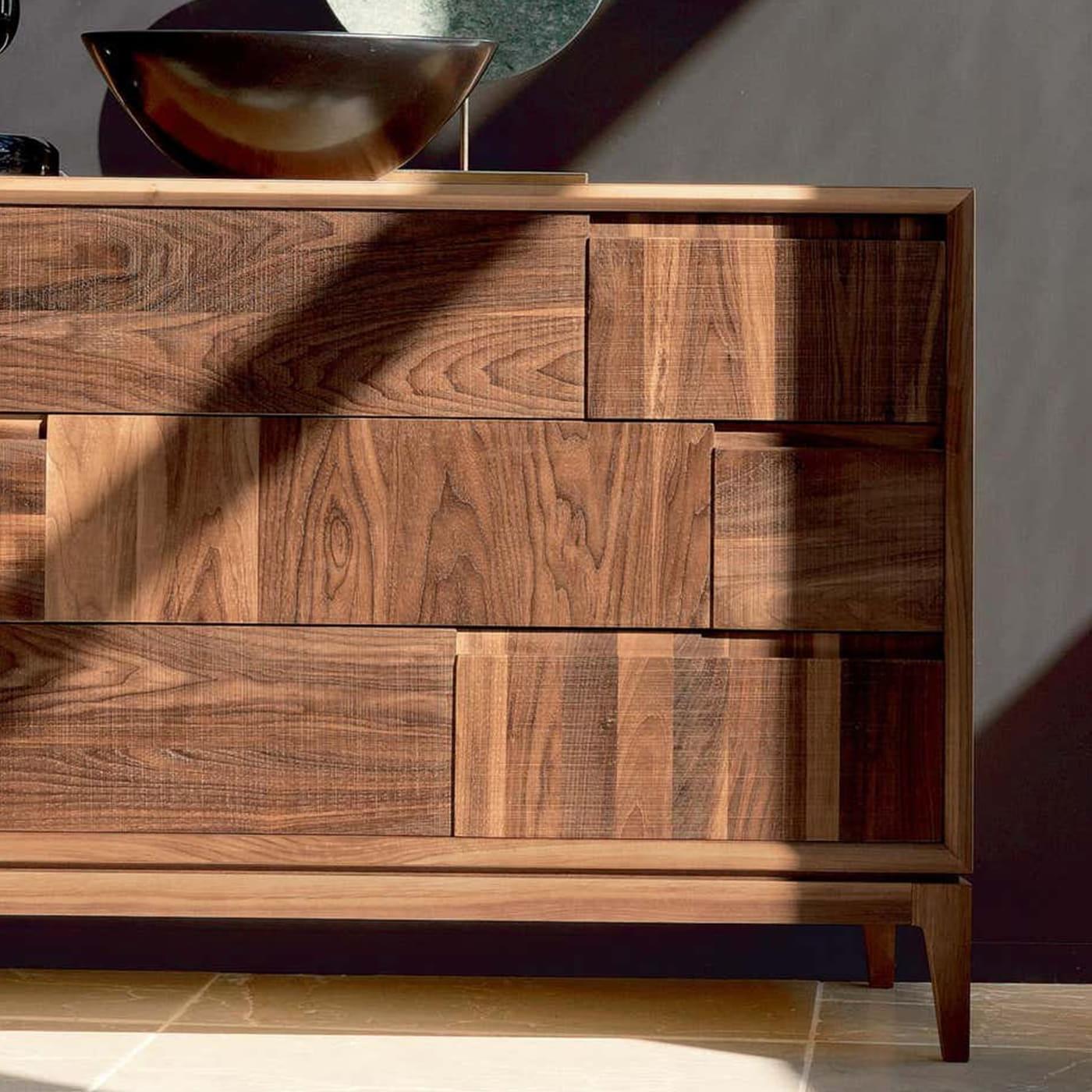 Trama e Ordito Brown Handcrafted Chest of Drawers
