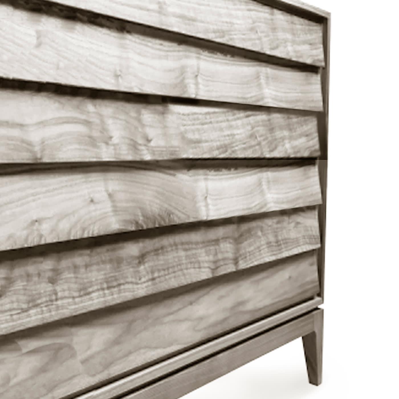 Liliale Grey Modern Chest of Drawers