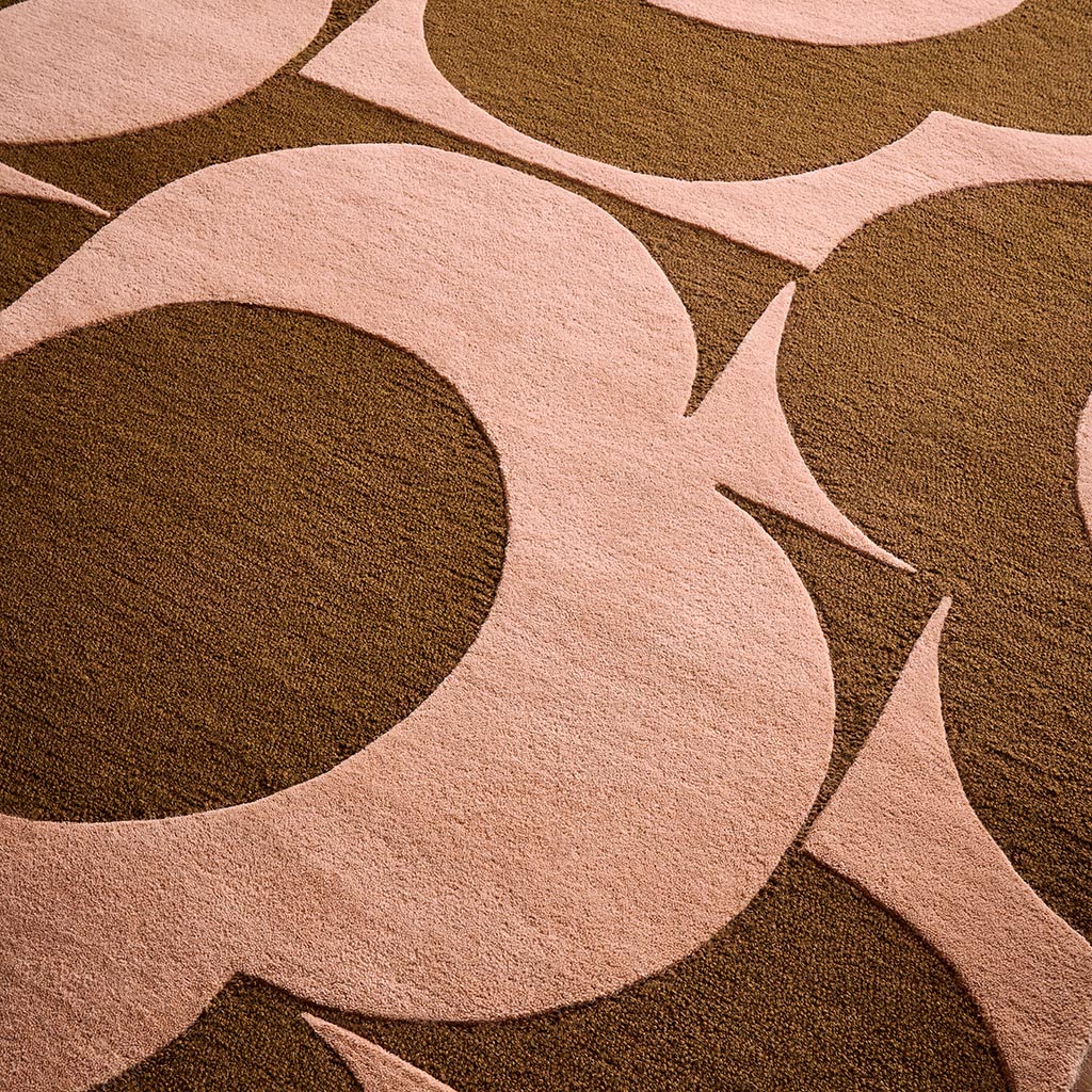 Flower Pink / Terracotta Rug | Size: 250 × 350 cm