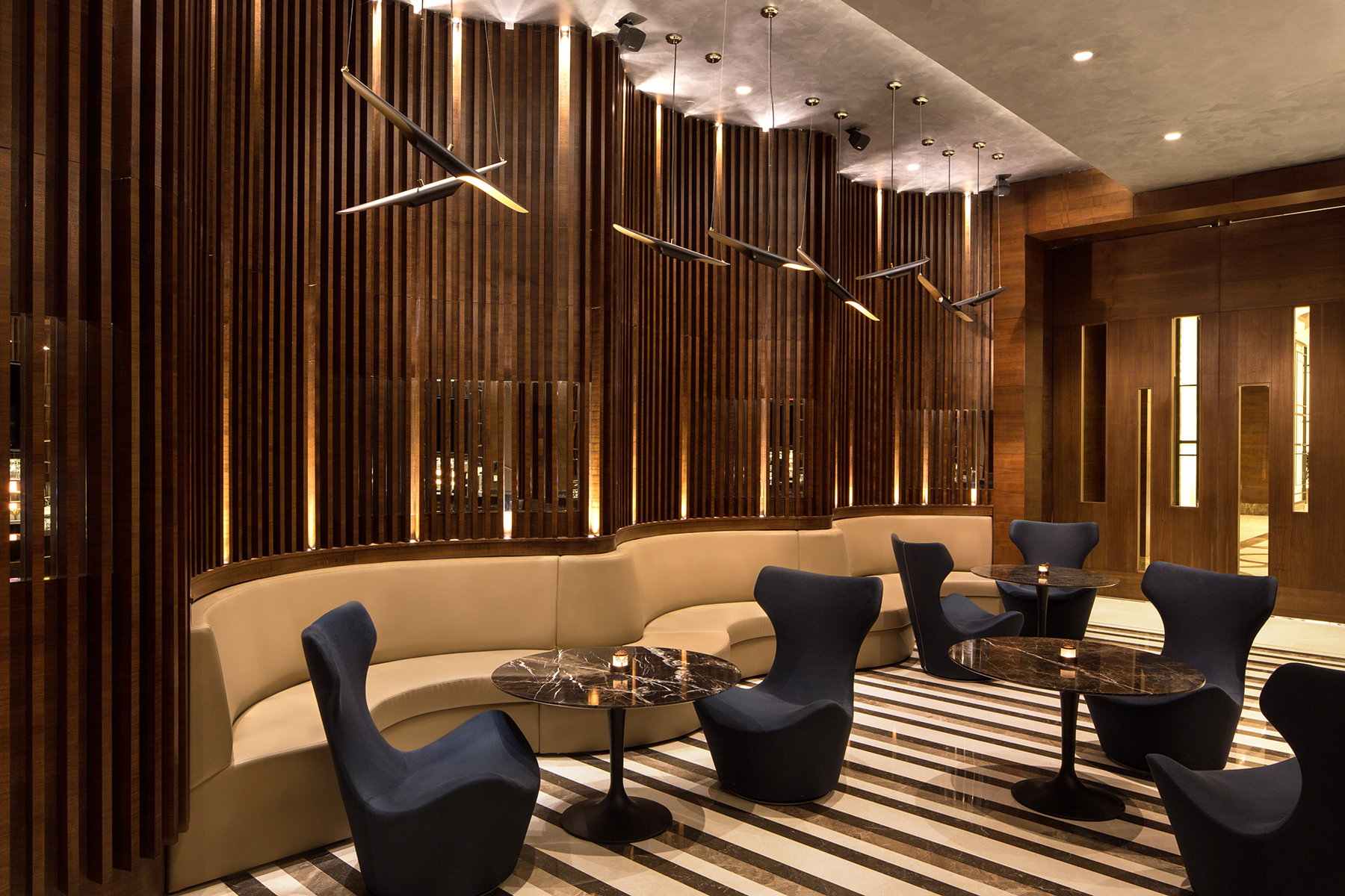 Noir Suspension Lamp - 17