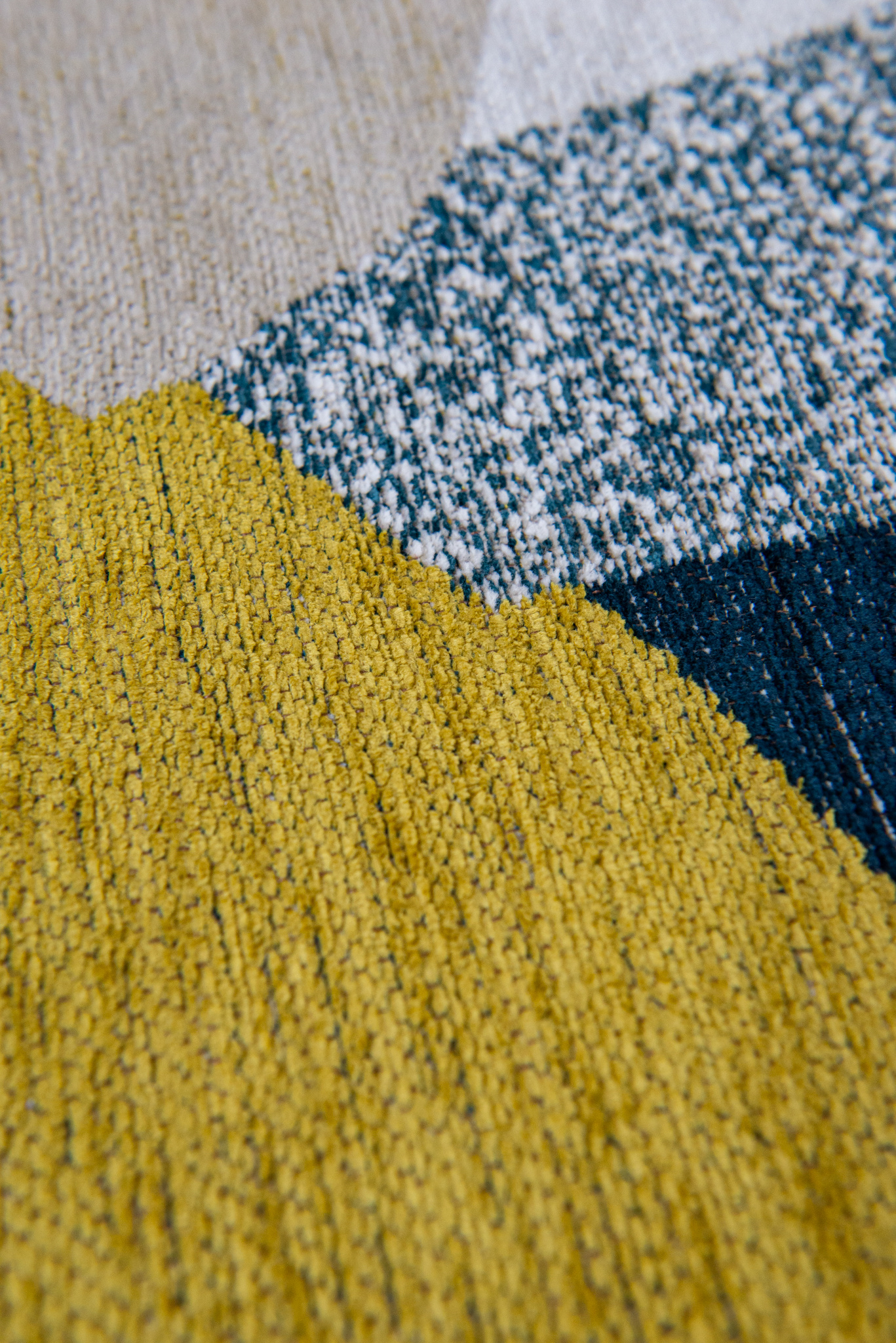 Playful Nature-Inspired Round Rug | Size: Ø 240 cm