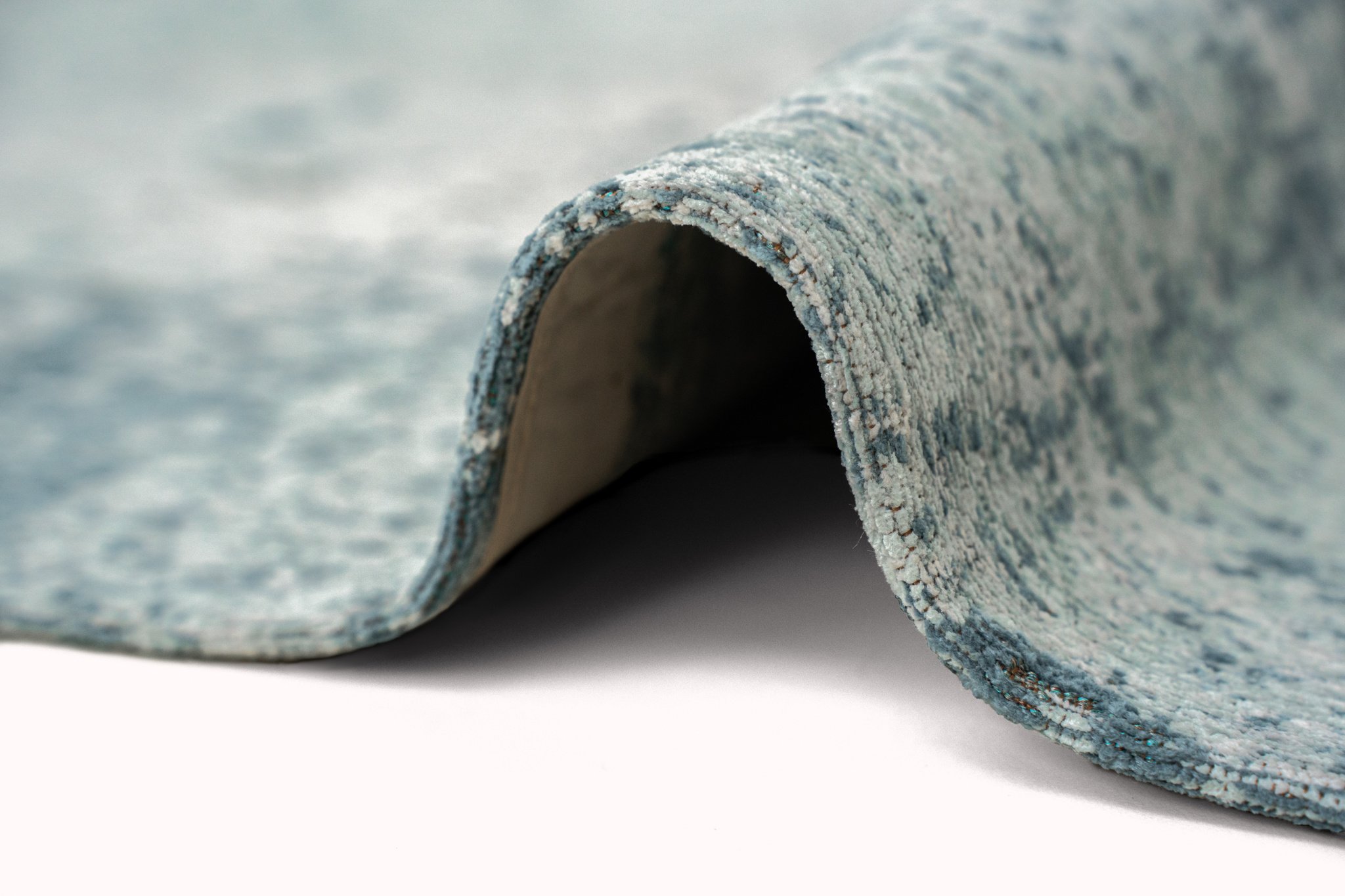 Oceanic Blue Gradient Round Rug | Size: Ø 240 cm
